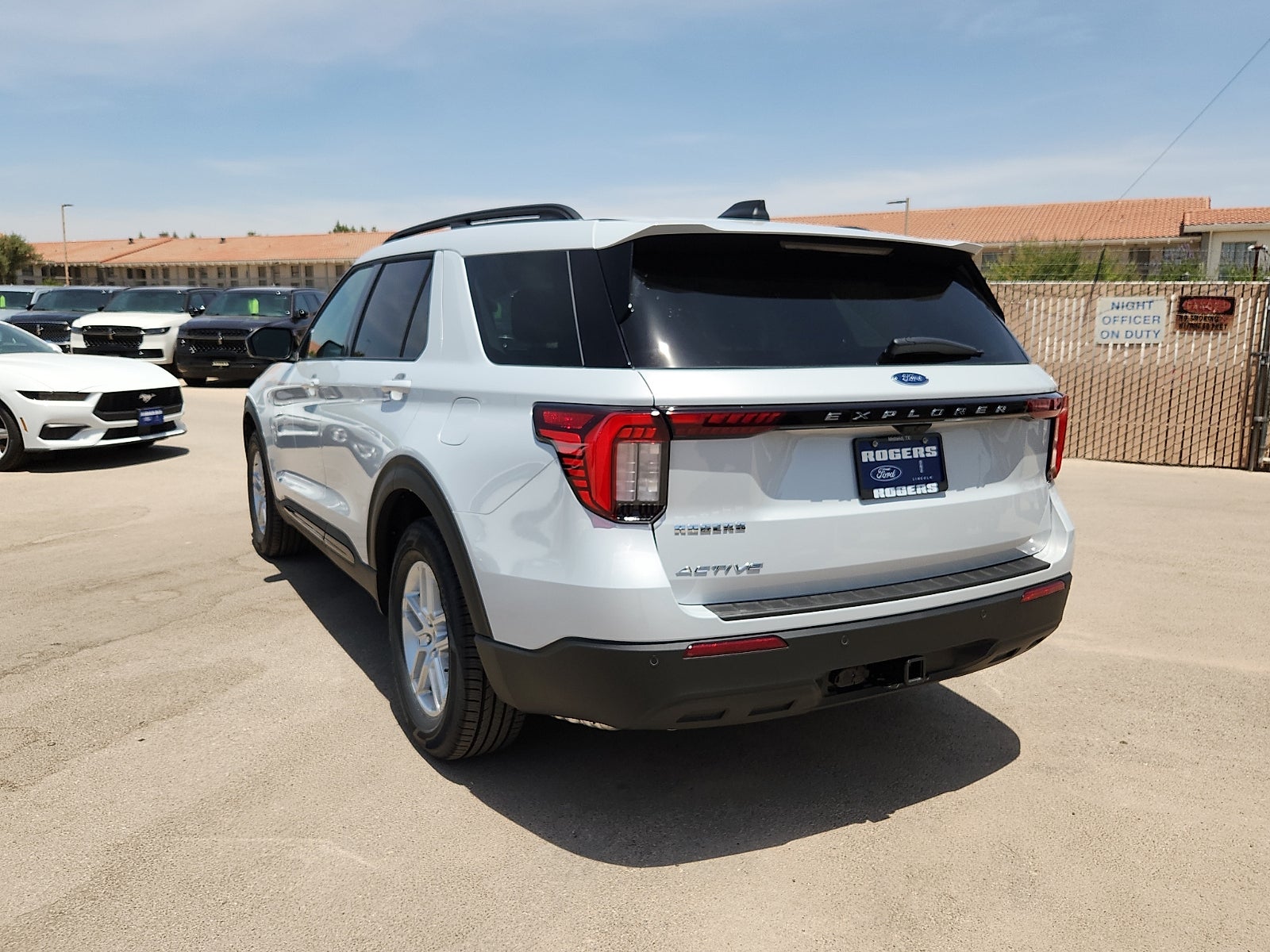 2026 Ford Explorer Active w/200A Pkg