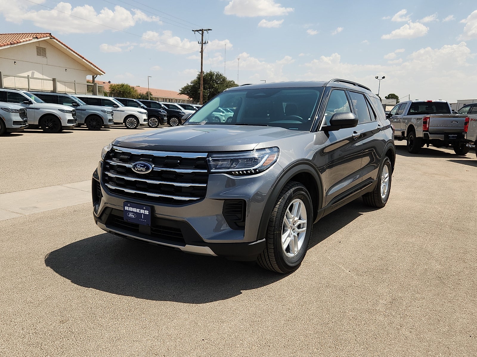 2026 Ford Explorer Active w/200A Pkg