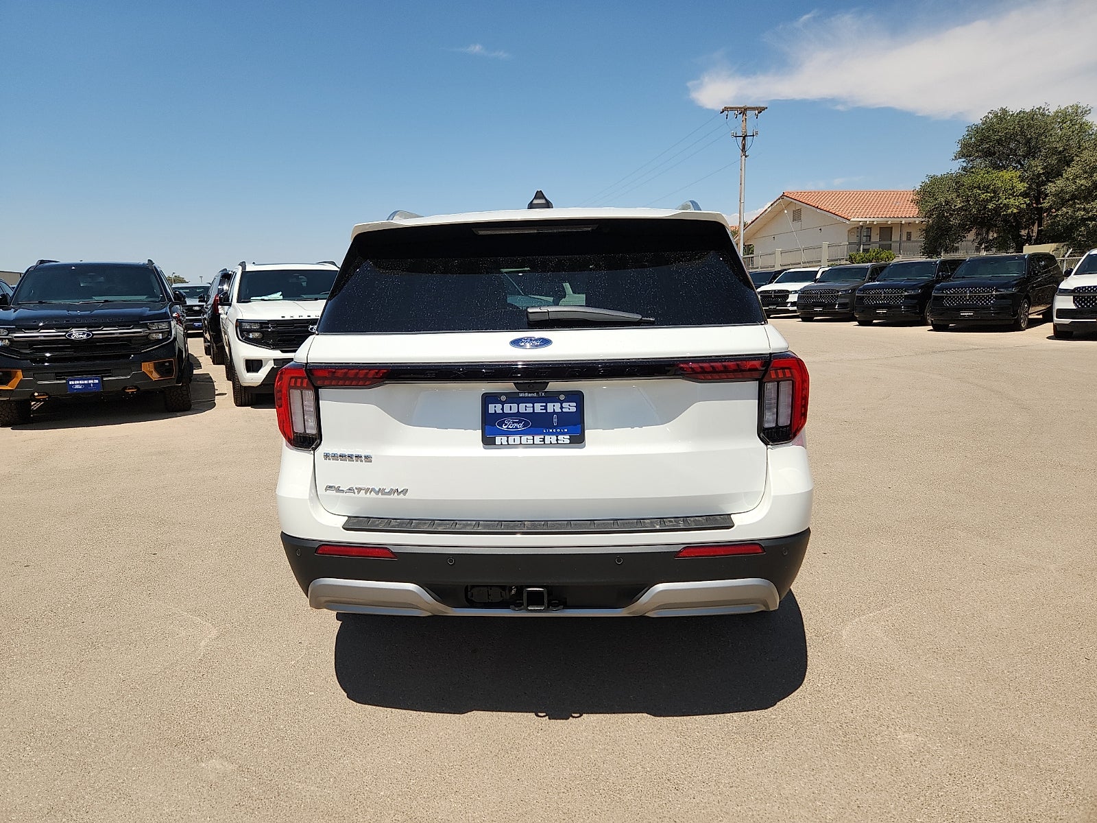 2026 Ford Explorer Platinum
