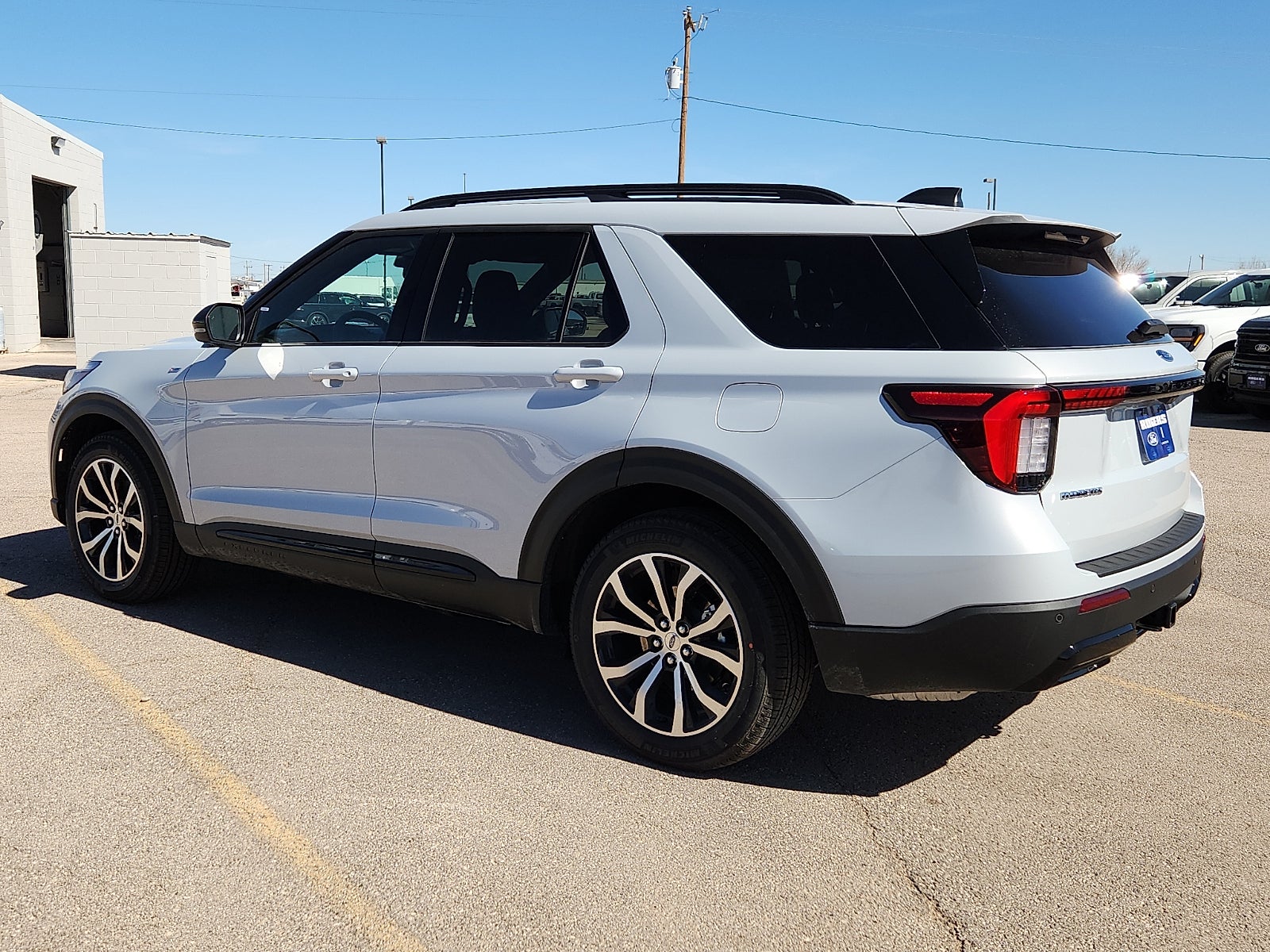 2026 Ford Explorer ST-Line
