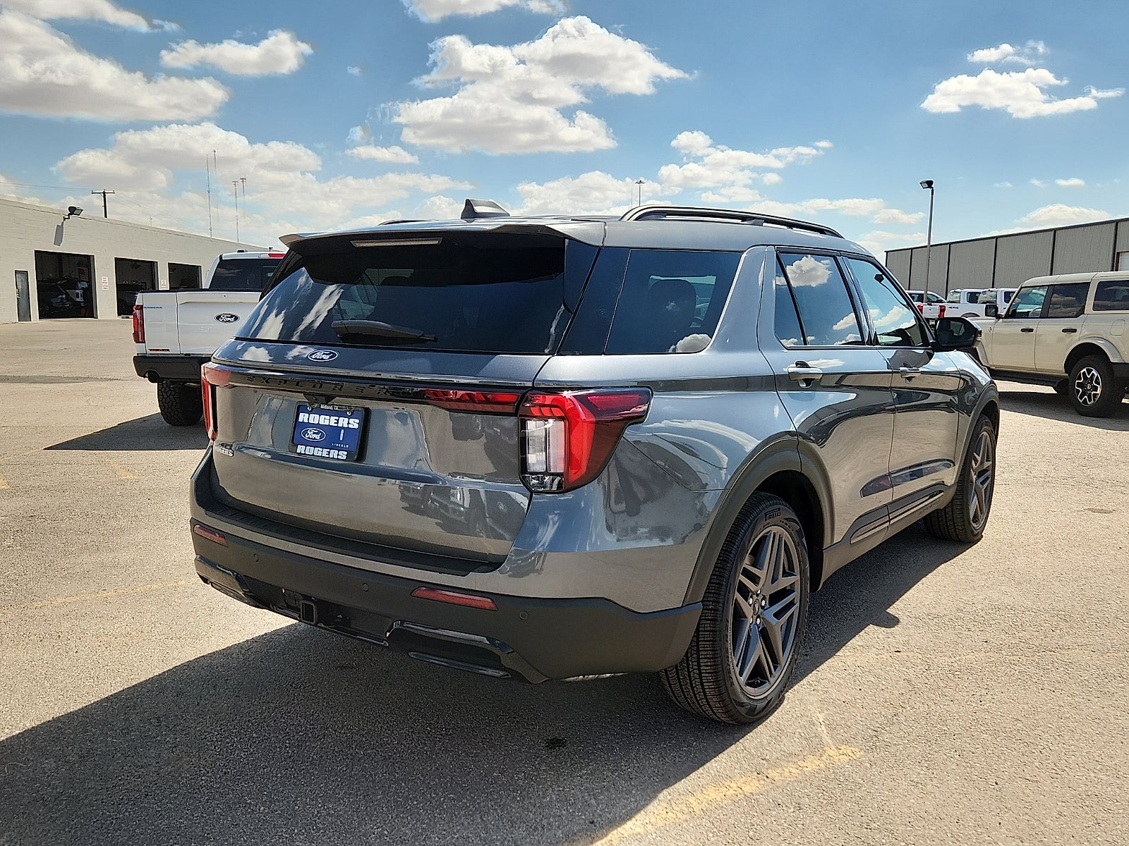 2027 Ford Explorer ST-Line