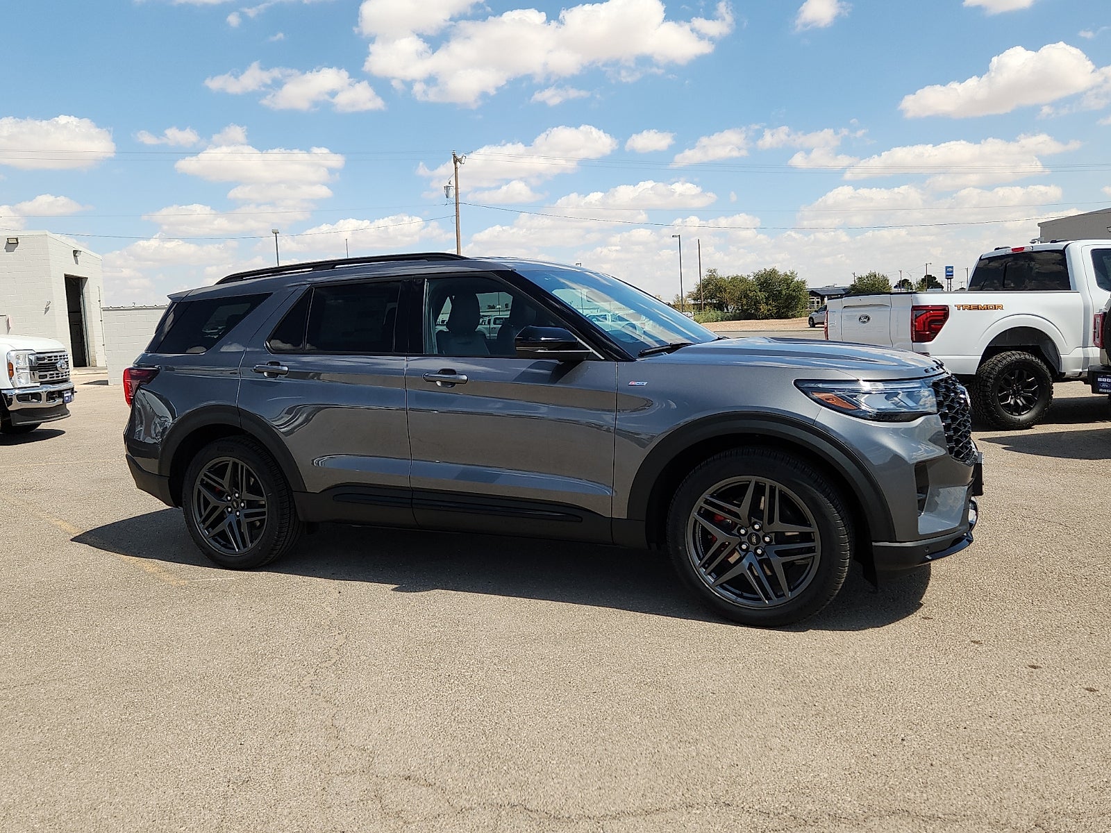 2027 Ford Explorer ST-Line