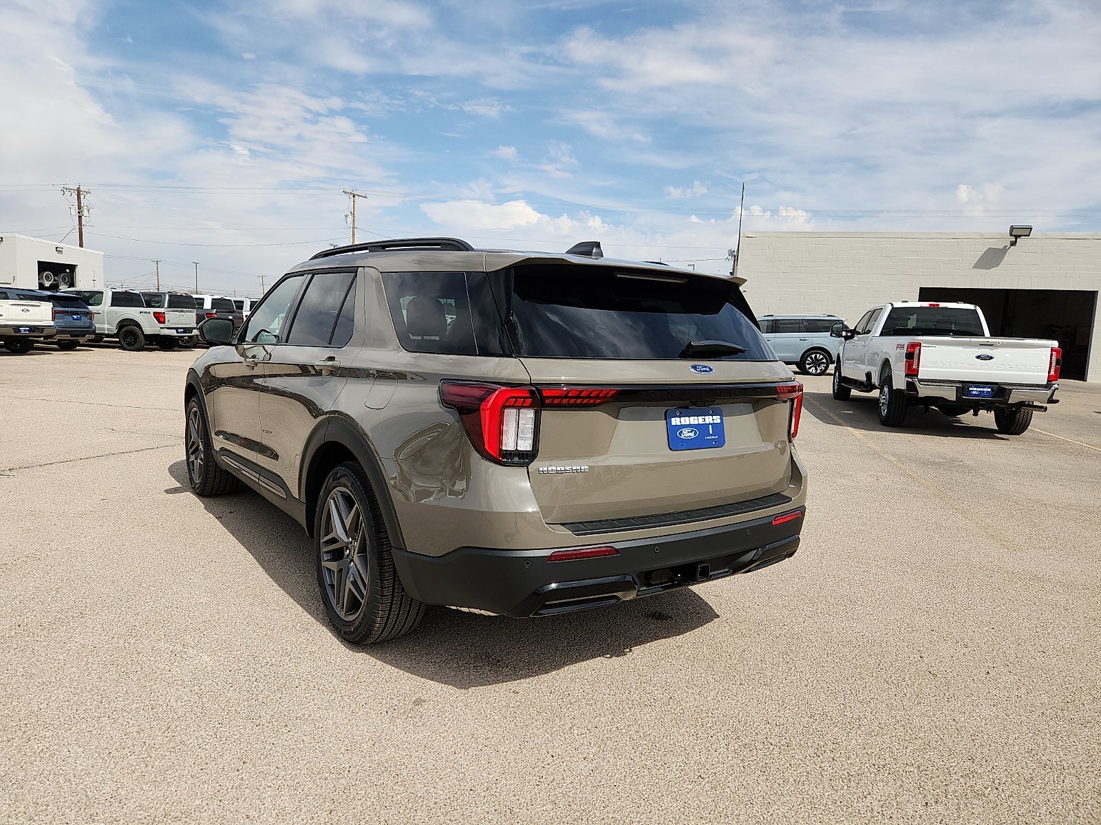 2026 Ford Explorer ST-Line