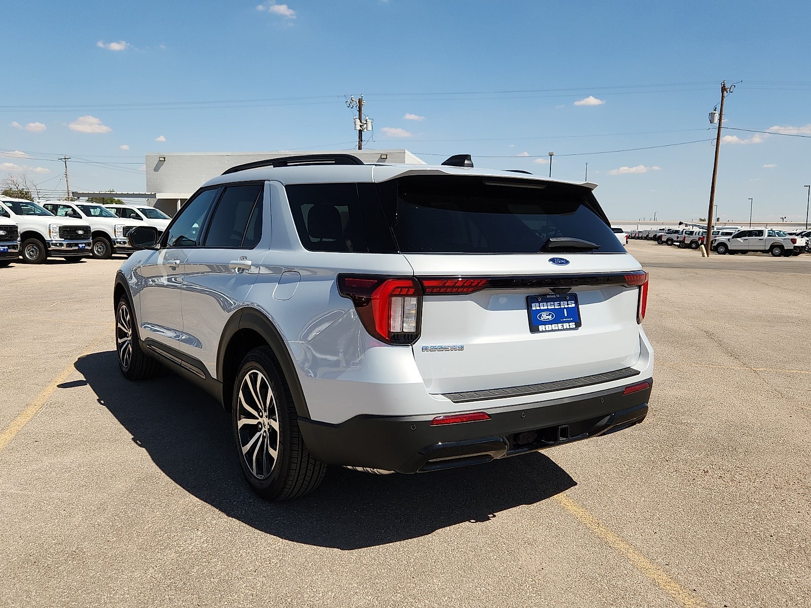 2026 Ford Explorer ST-Line