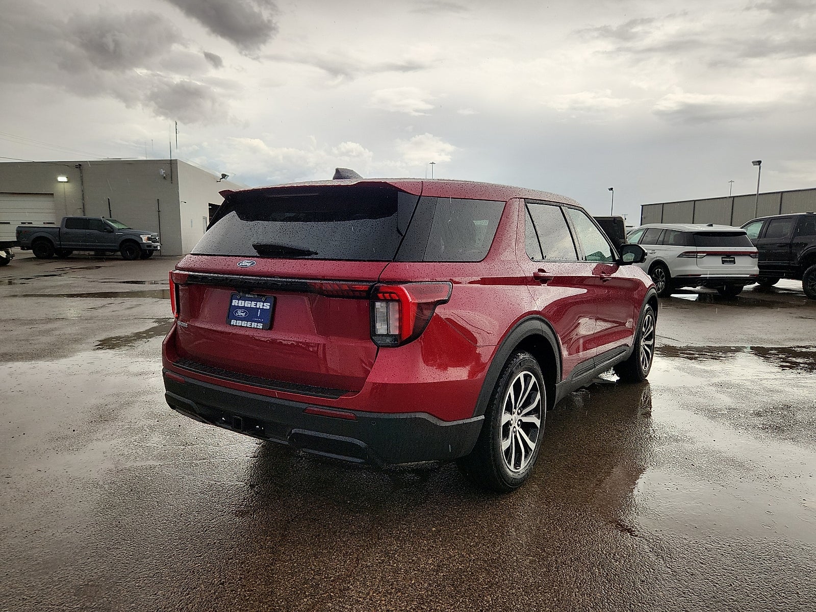 2027 Ford Explorer ST-Line