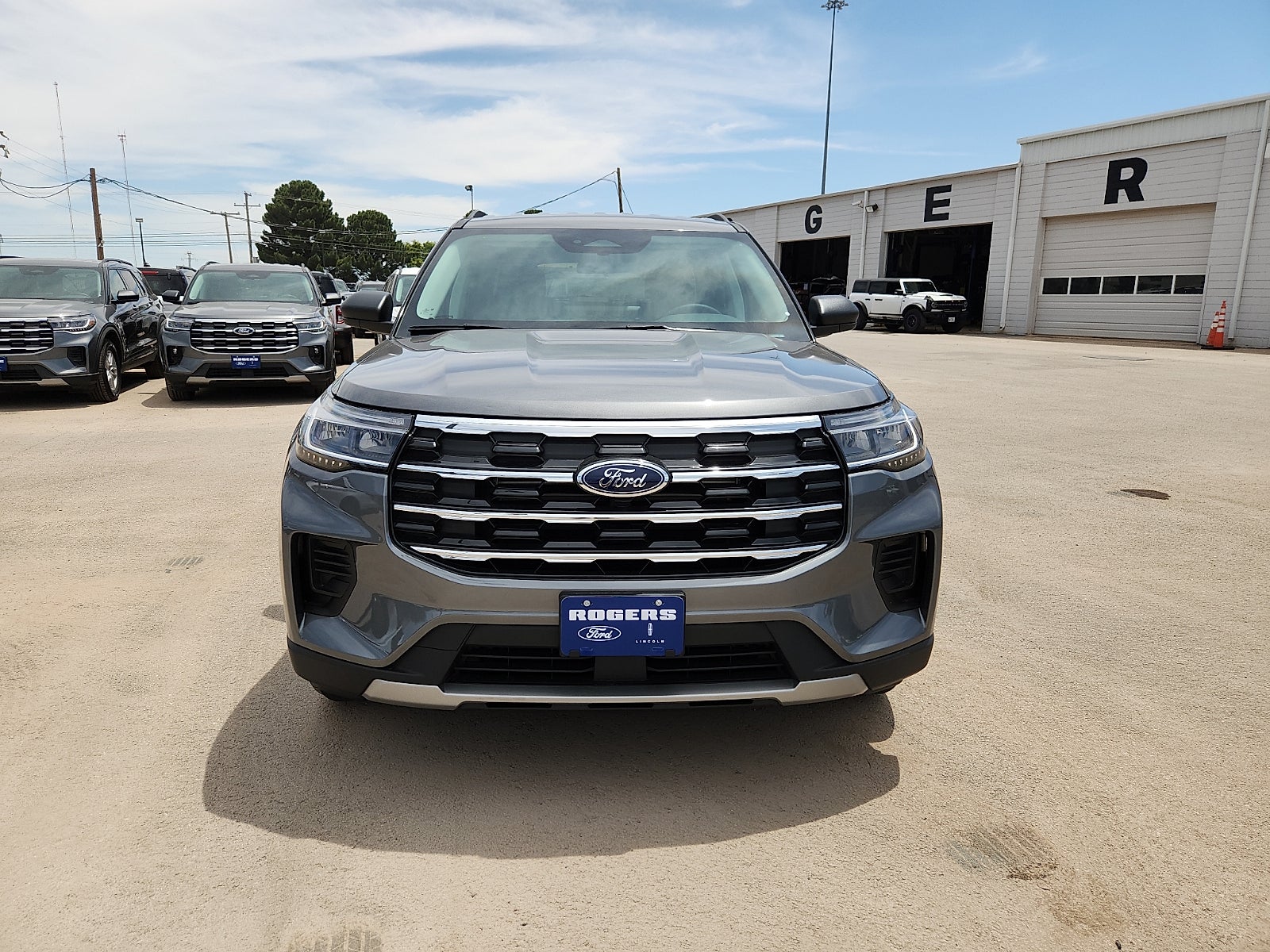 2026 Ford Explorer Active w/200A Pkg