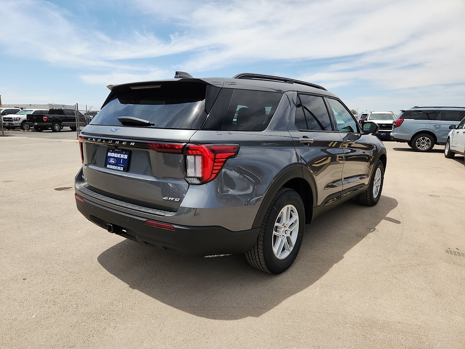 2026 Ford Explorer Active w/200A Pkg