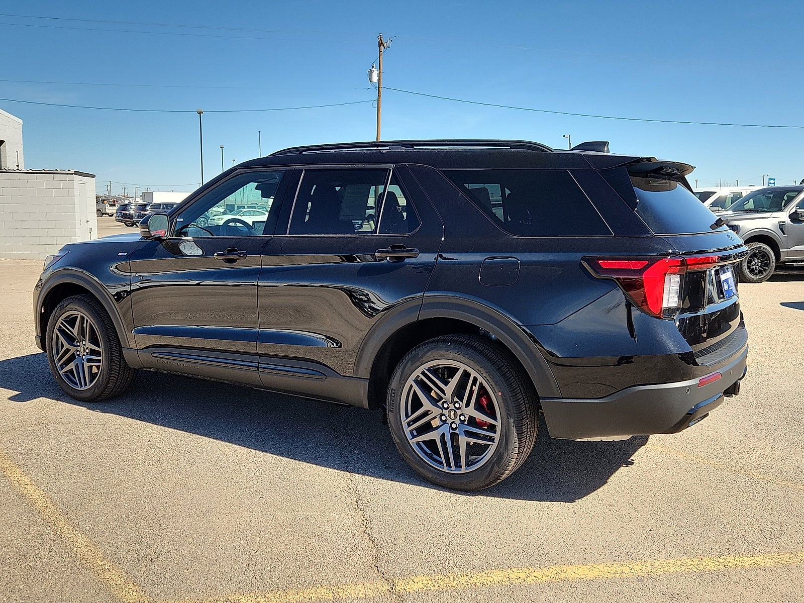 2026 Ford Explorer ST-Line