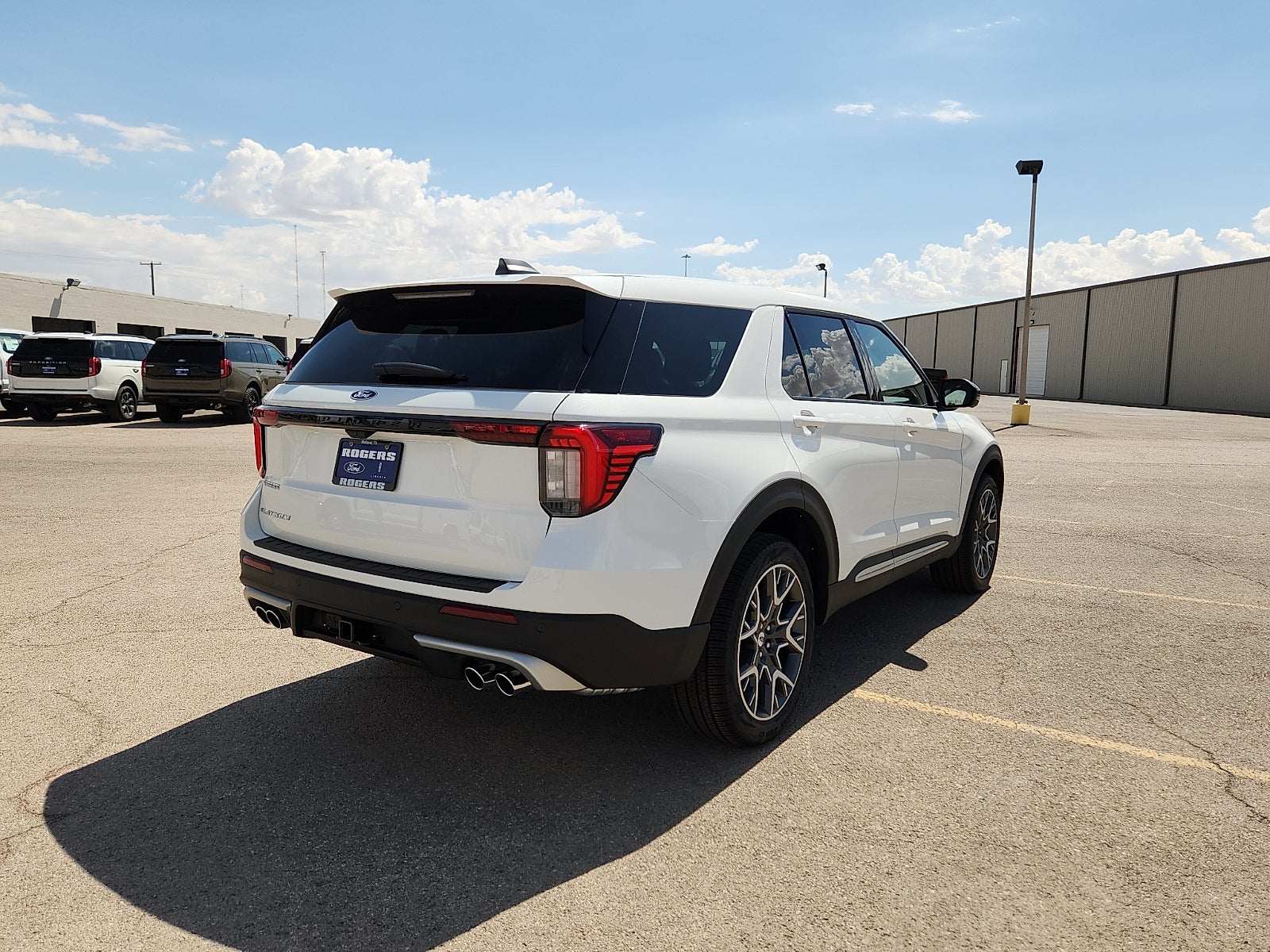 2027 Ford Explorer Platinum