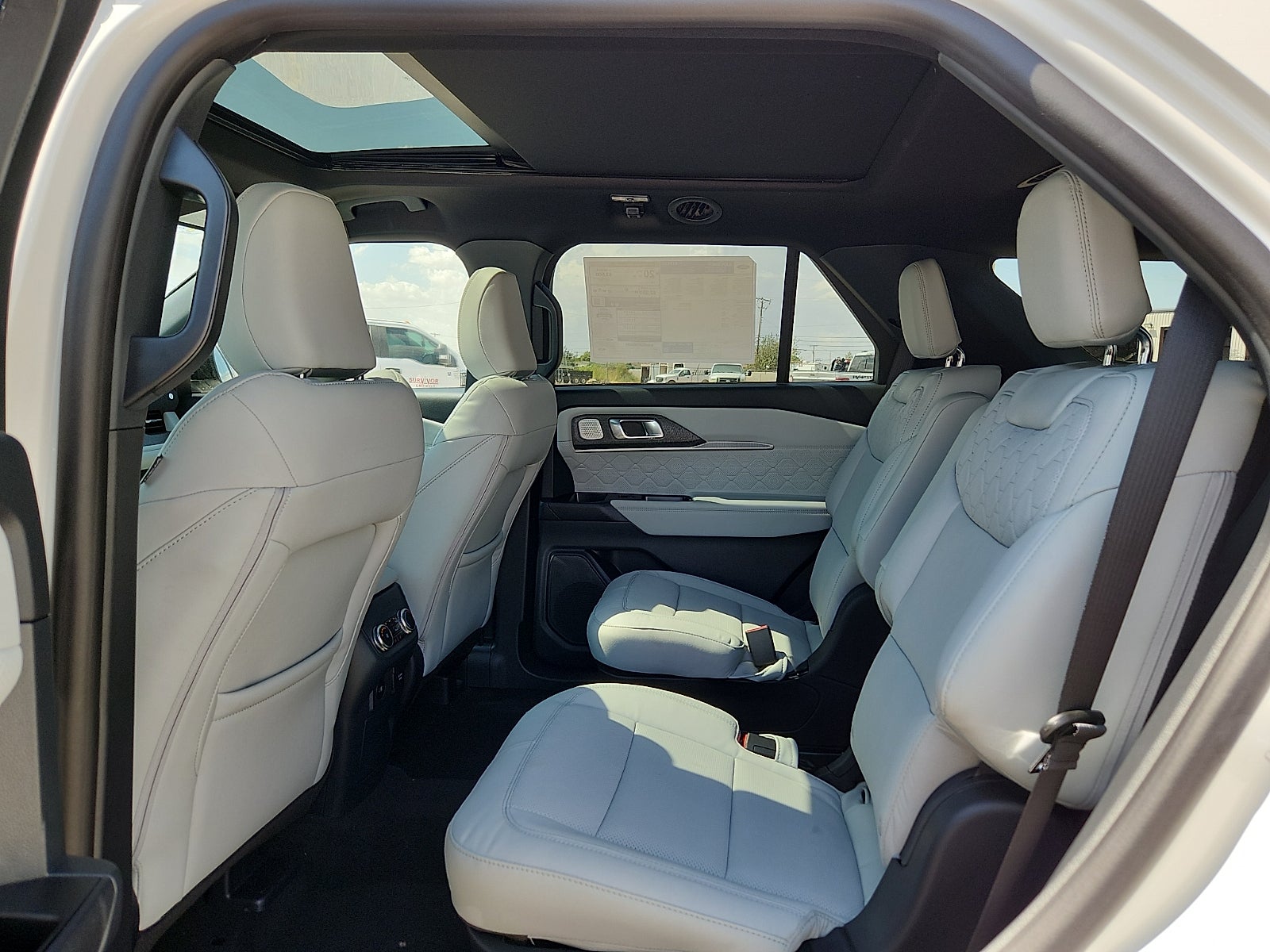 2027 Ford Explorer Platinum