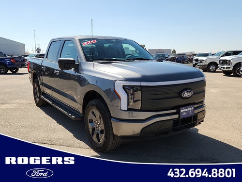 2025 Ford F-150 Lightning Flash