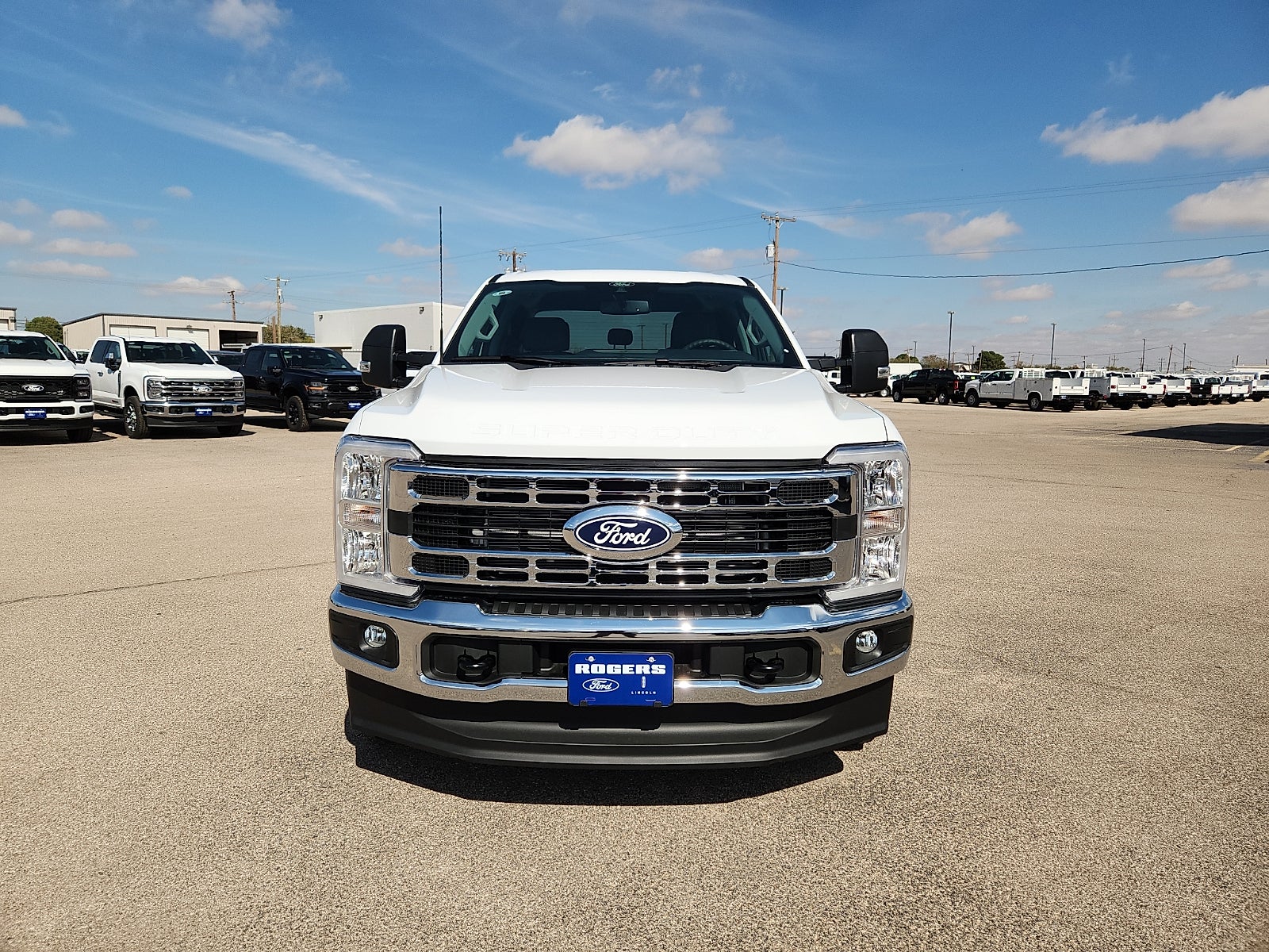 2027 Ford F-250SD XLT