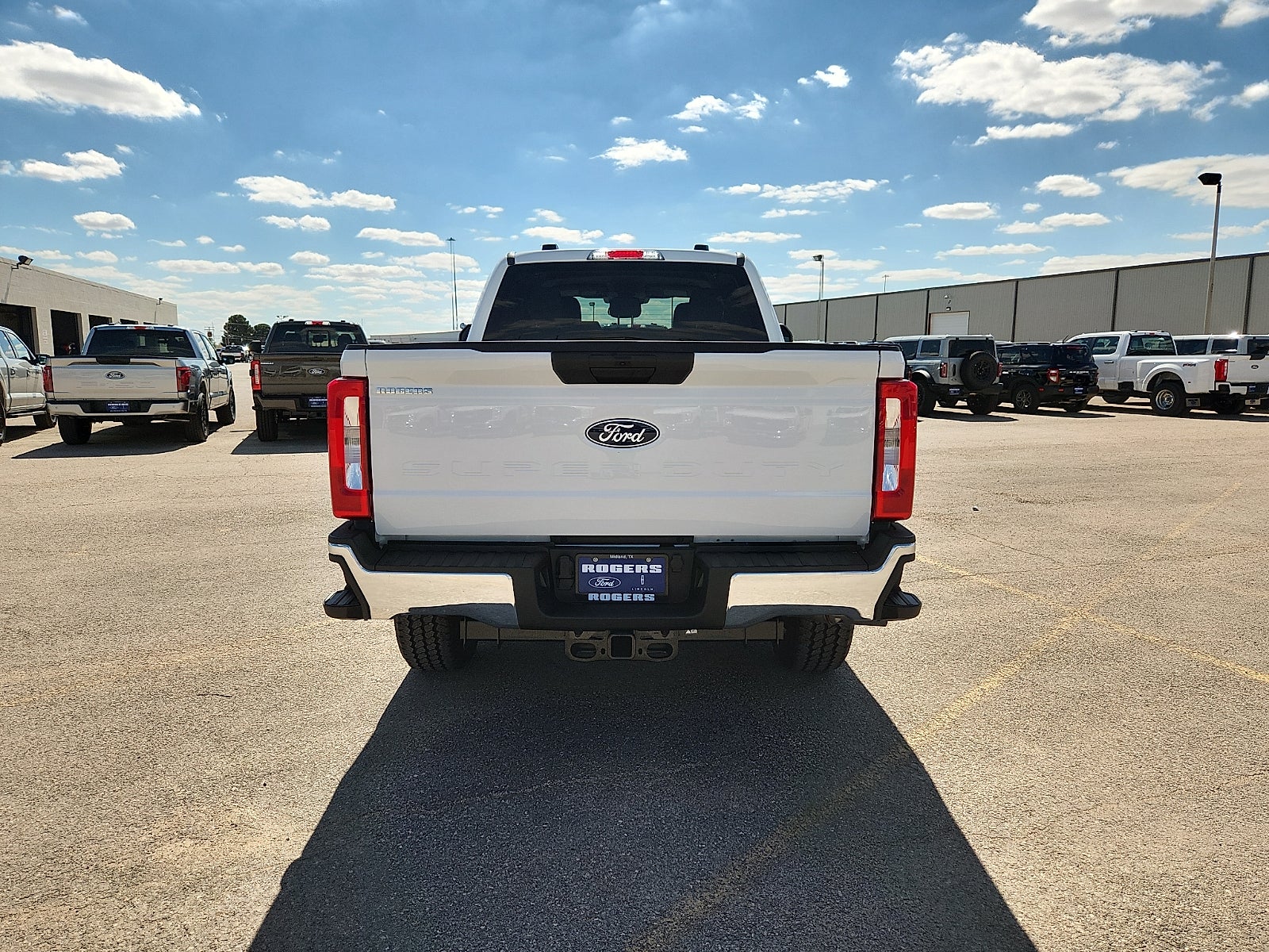 2027 Ford F-250SD XLT