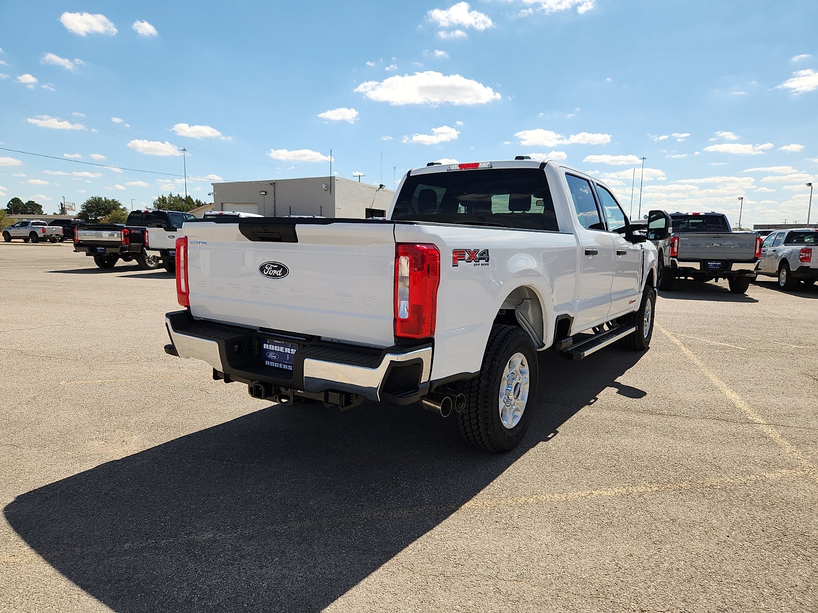 2027 Ford F-250SD XLT