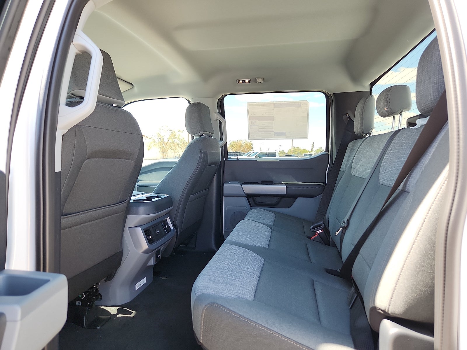 2027 Ford F-250SD XLT
