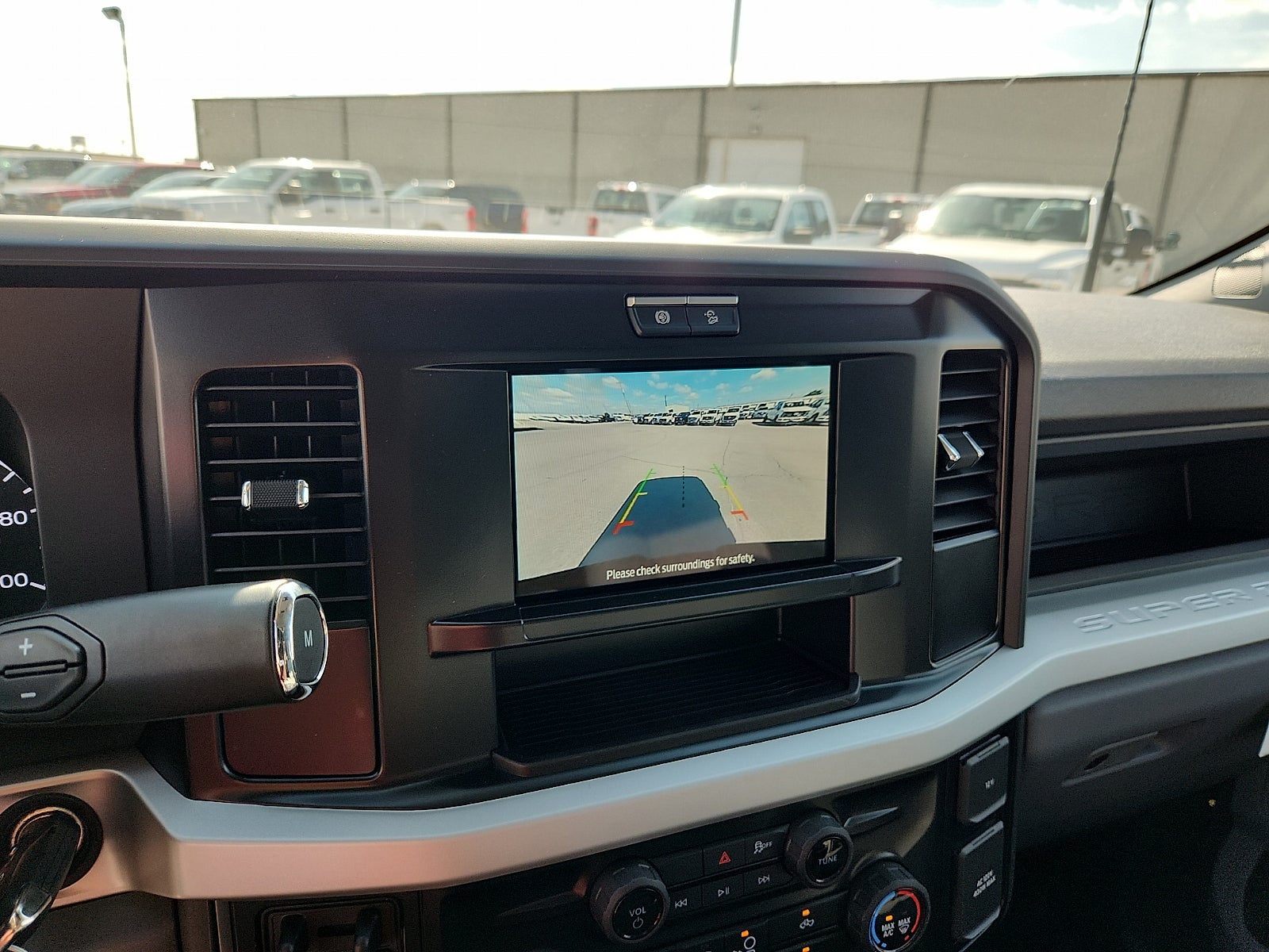 2027 Ford F-250SD XL