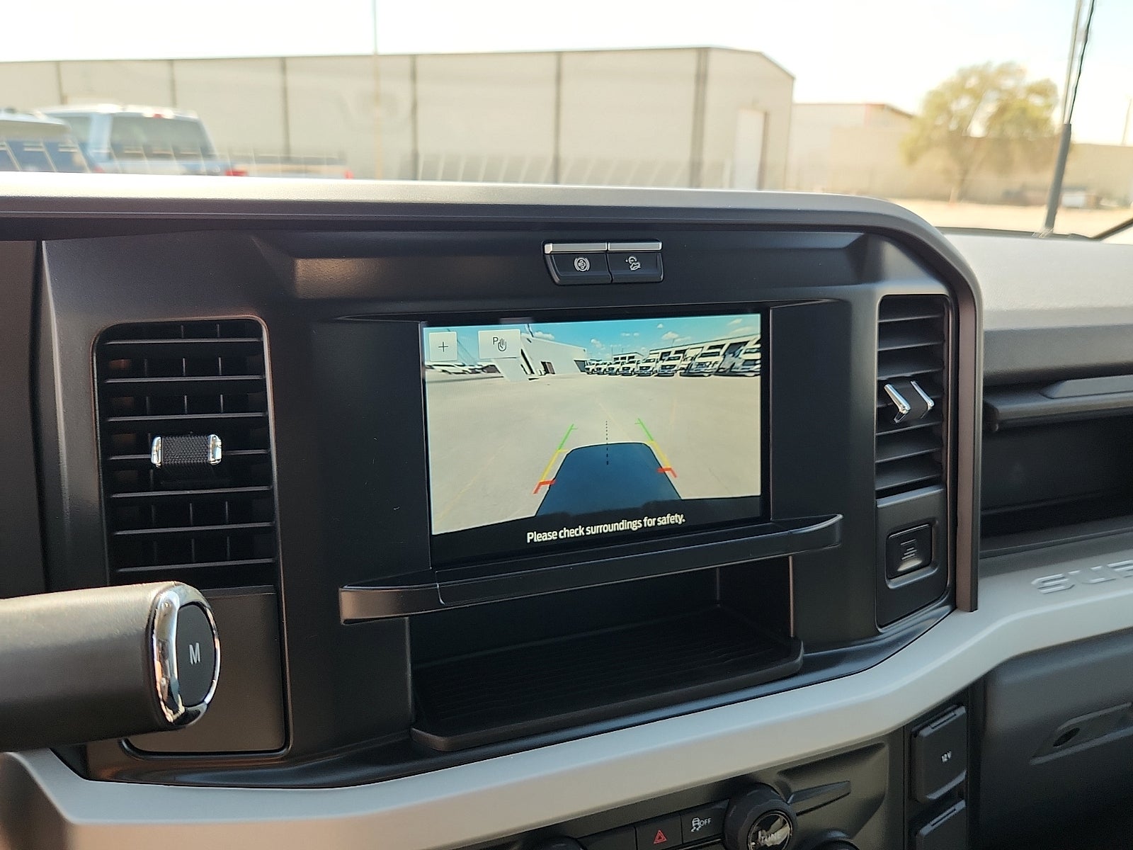 2027 Ford F-250SD XLT