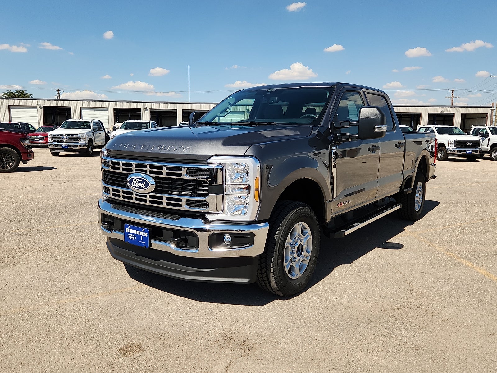 2027 Ford F-250SD XLT