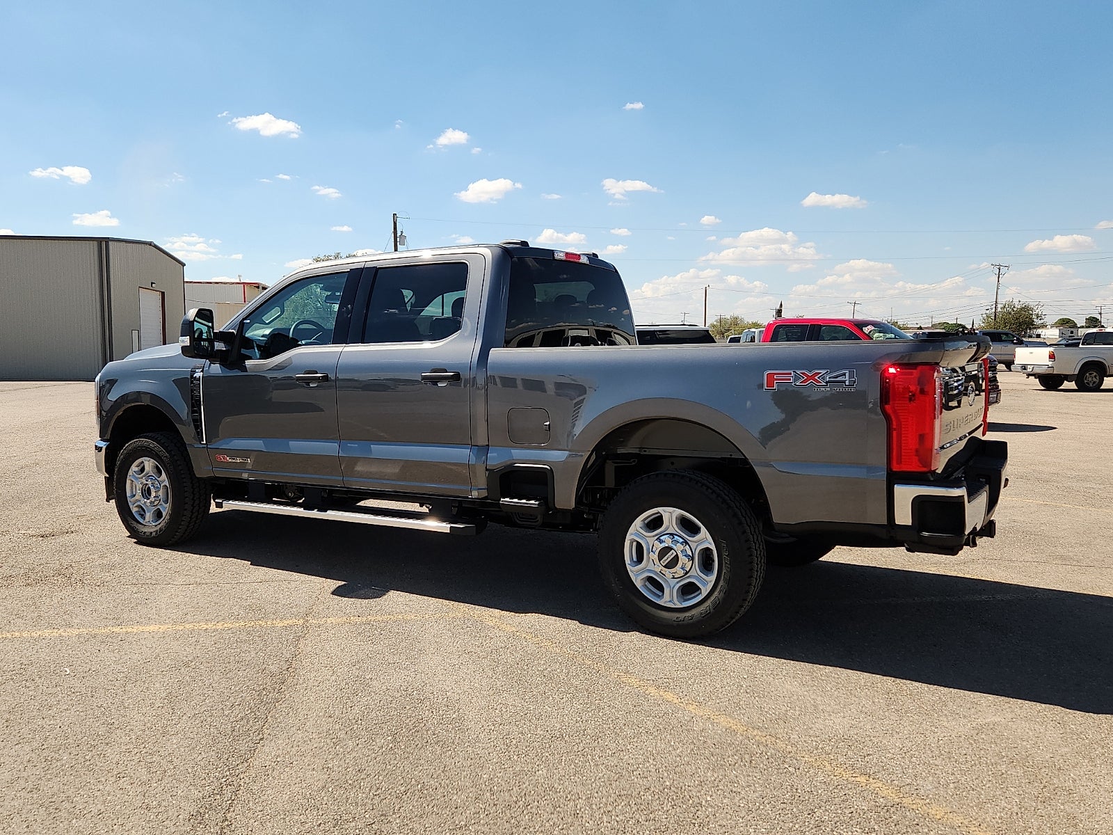 2027 Ford F-250SD XLT