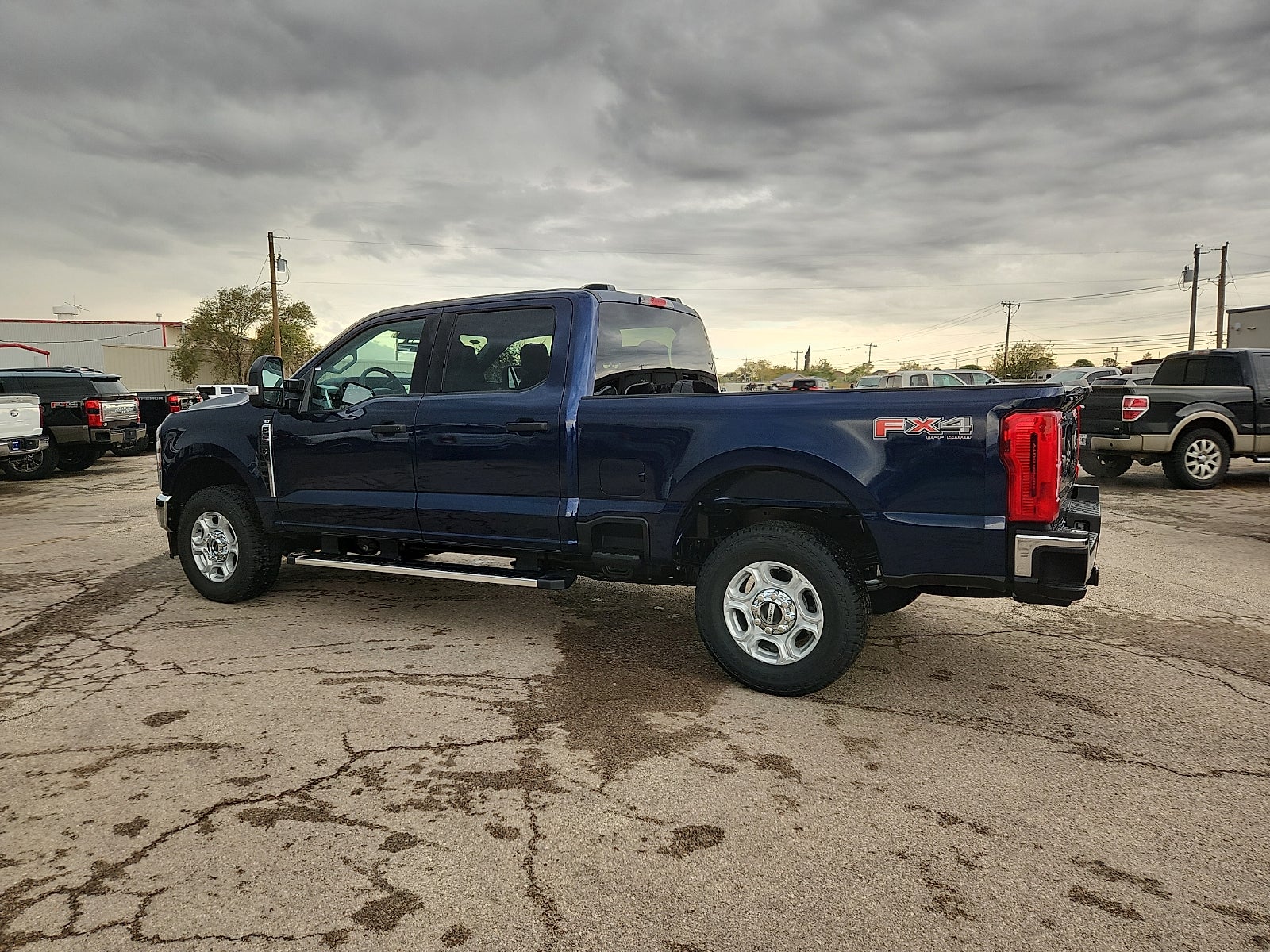 2027 Ford F-250SD XLT