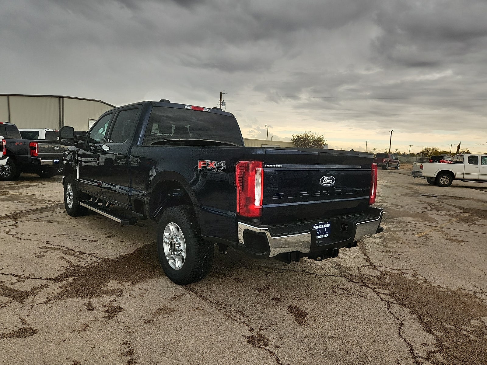 2027 Ford F-250SD XLT