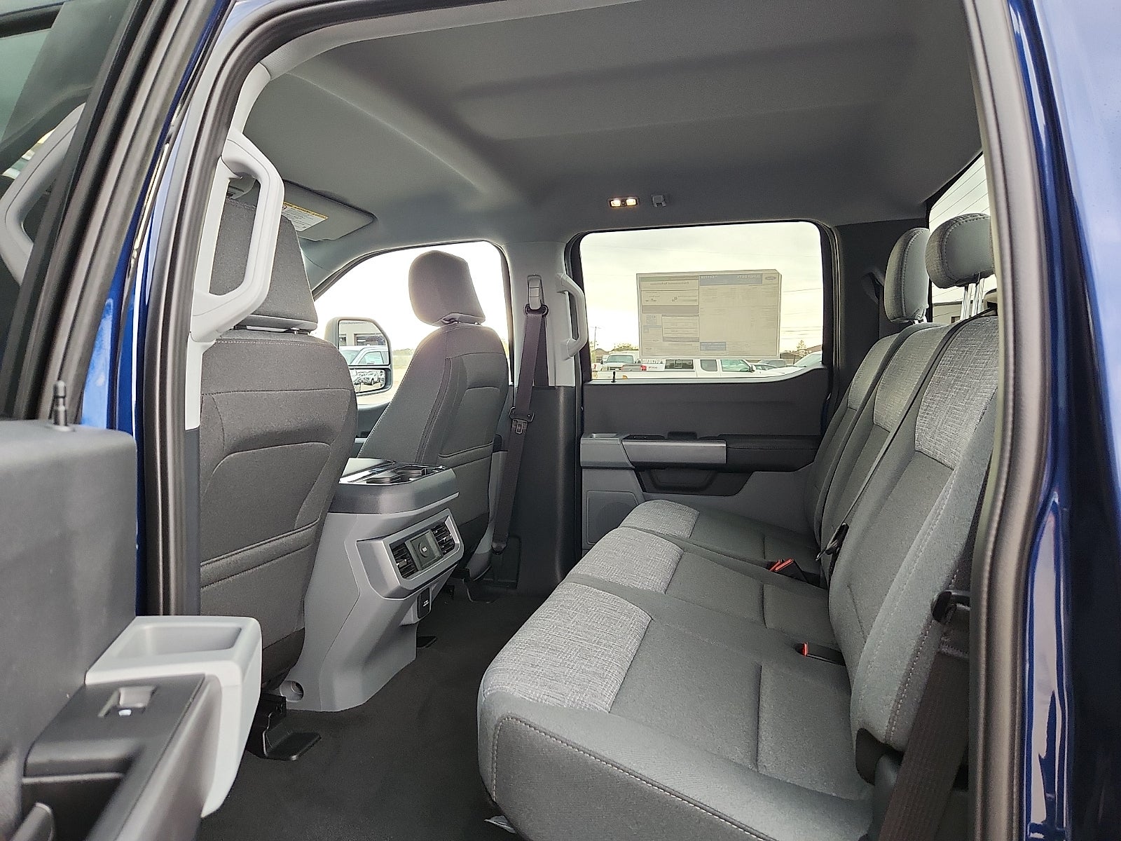 2027 Ford F-250SD XLT
