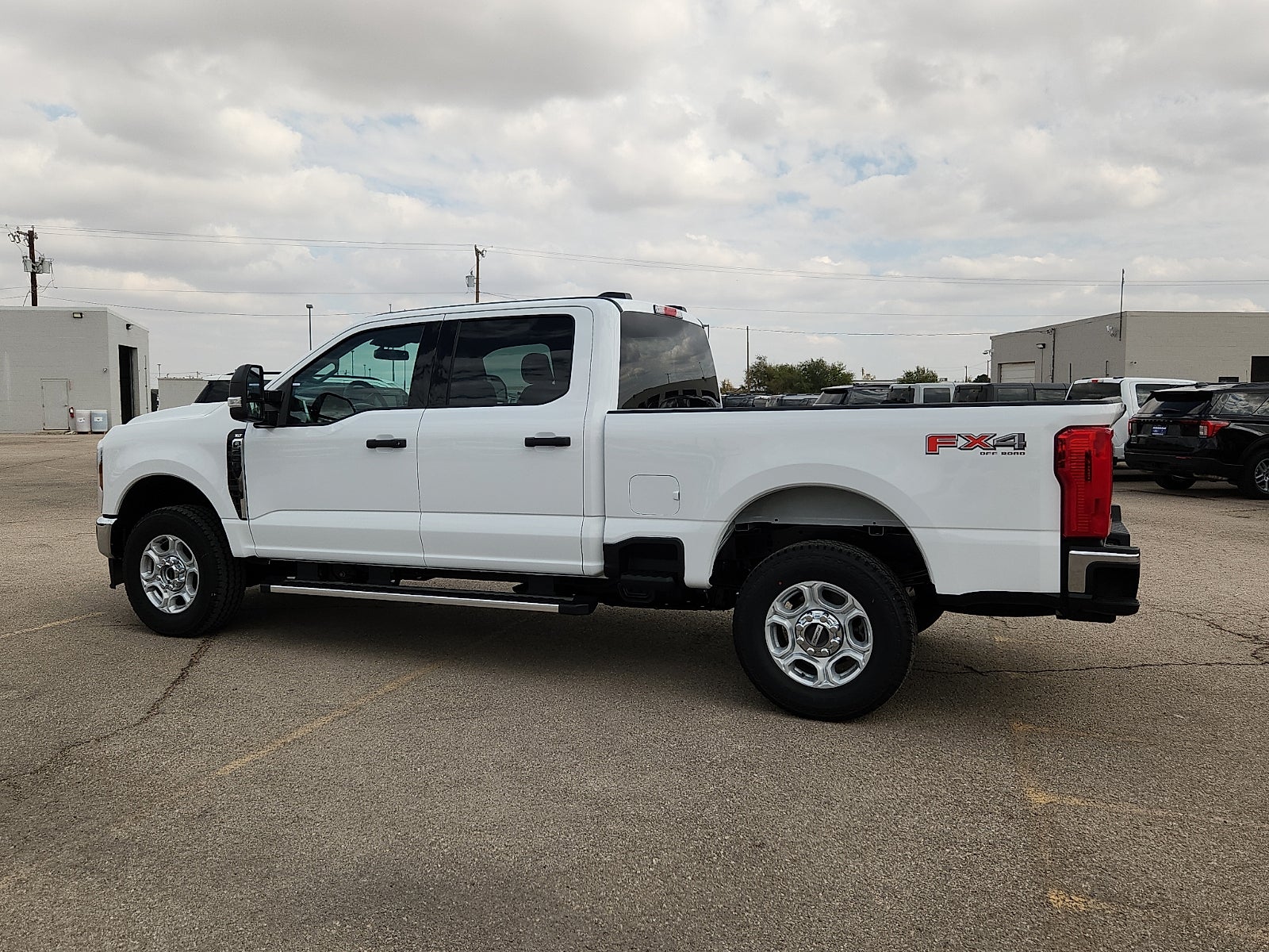 2027 Ford F-250SD XLT