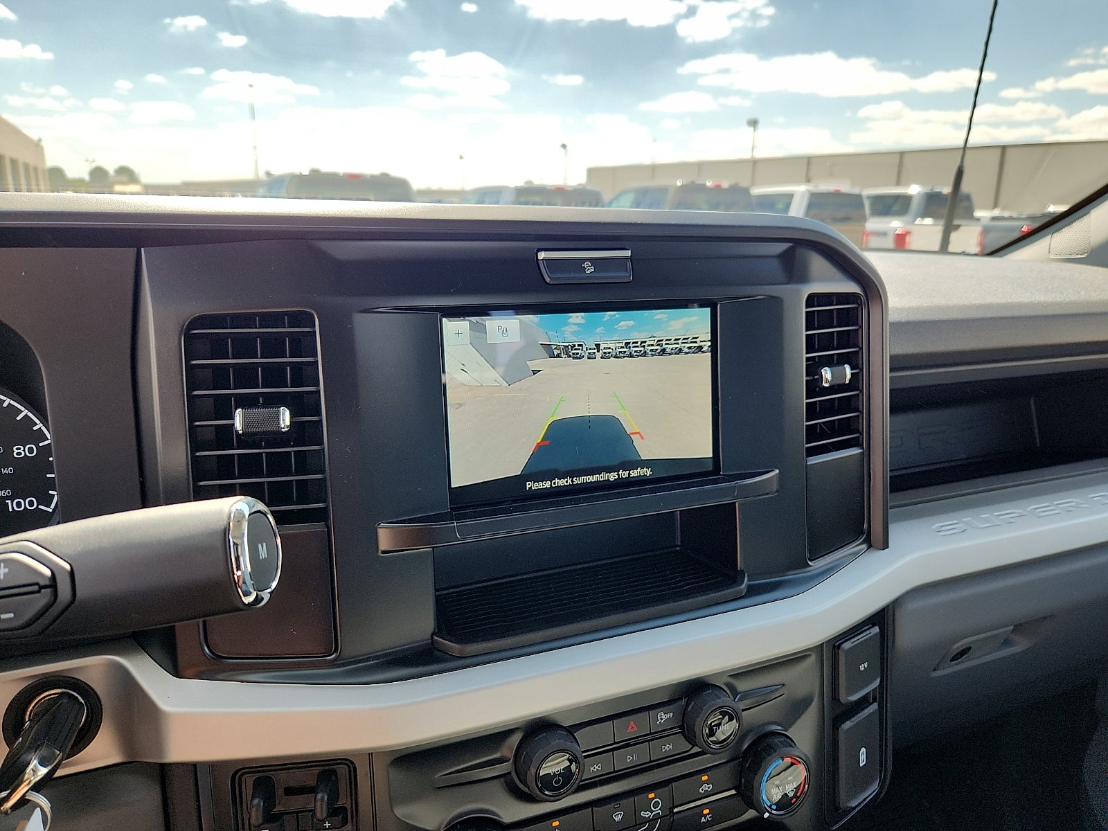 2027 Ford F-250SD XL