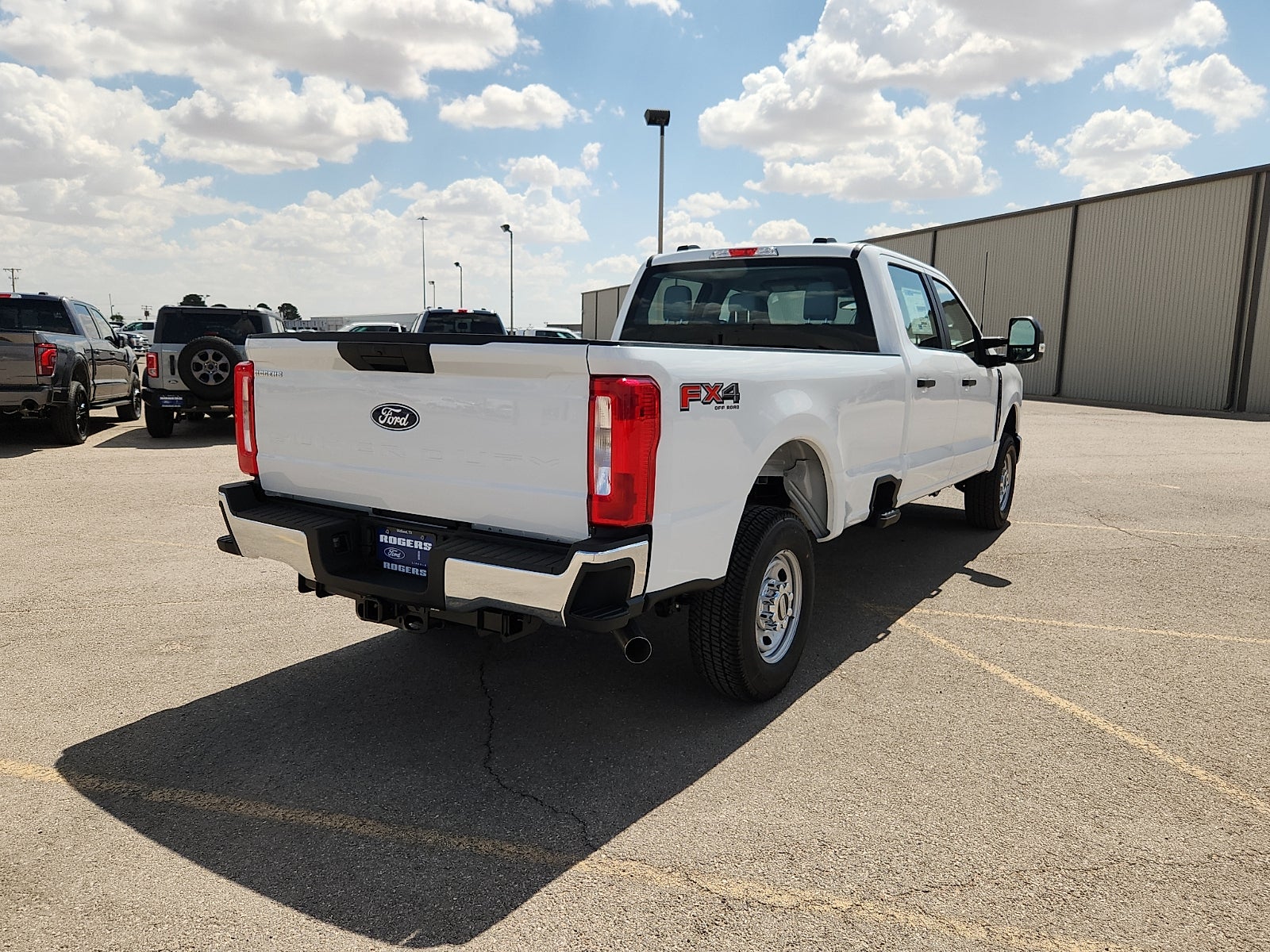 2027 Ford Super Duty F-250 SRW XL