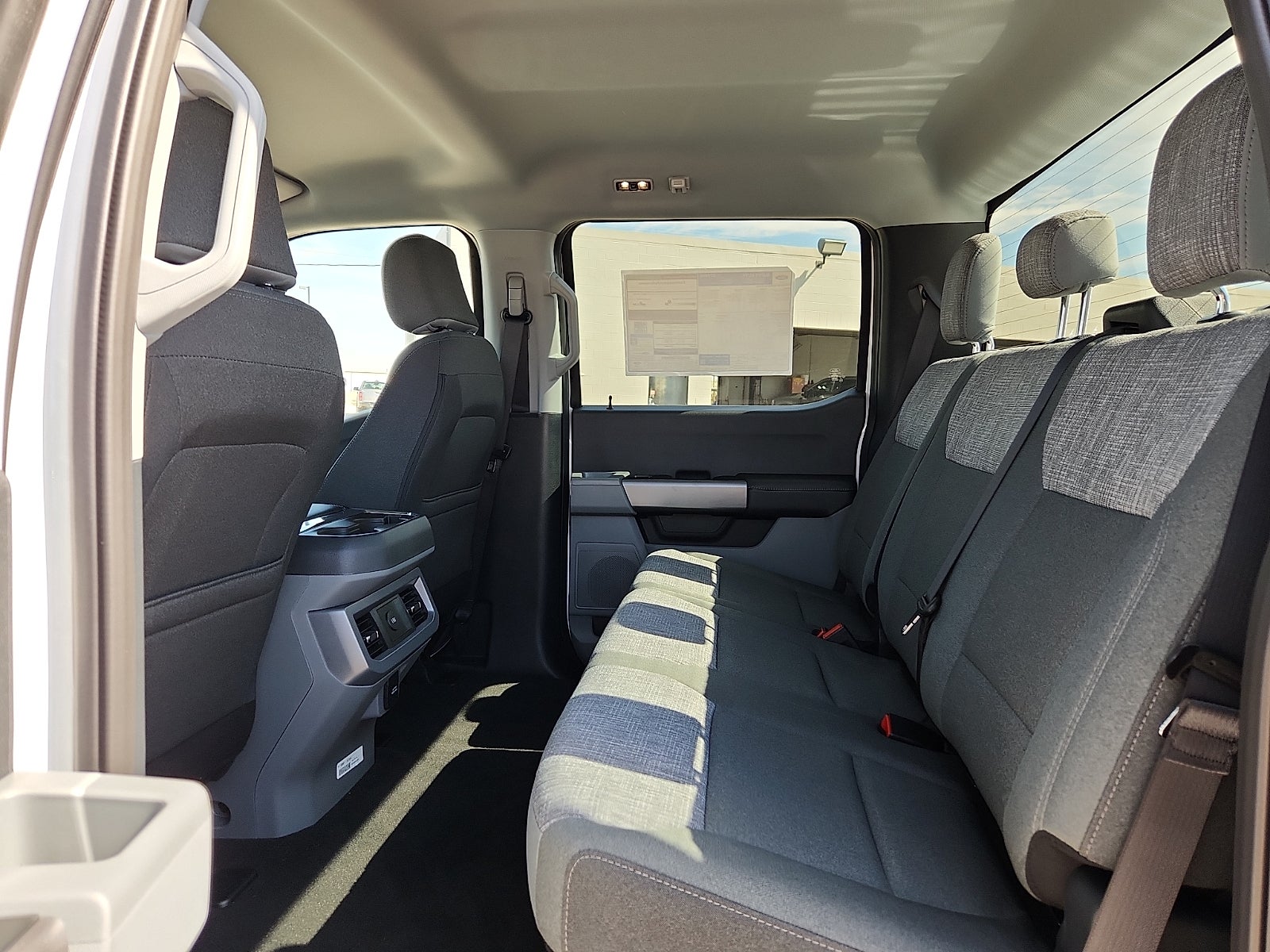 2027 Ford F-250SD XLT