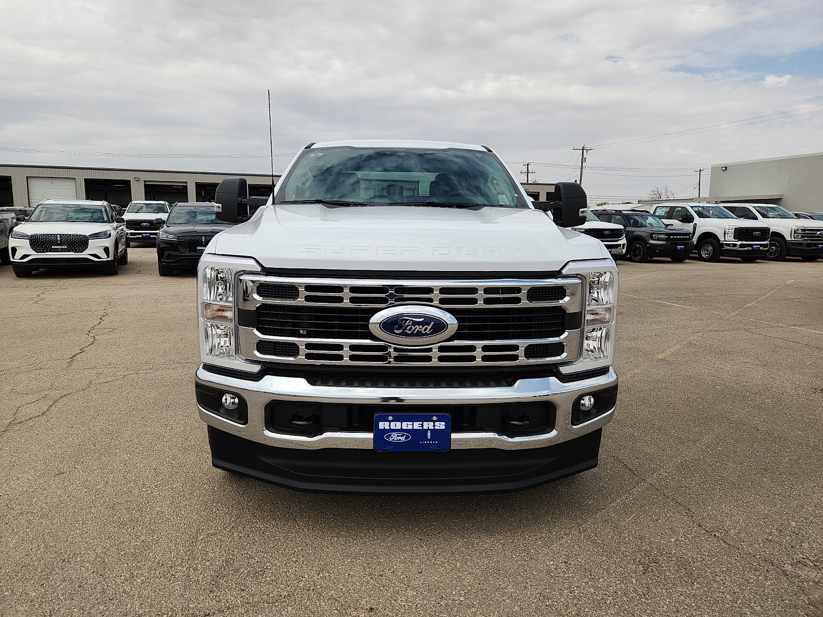 2026 Ford Super Duty F-250 SRW XLT