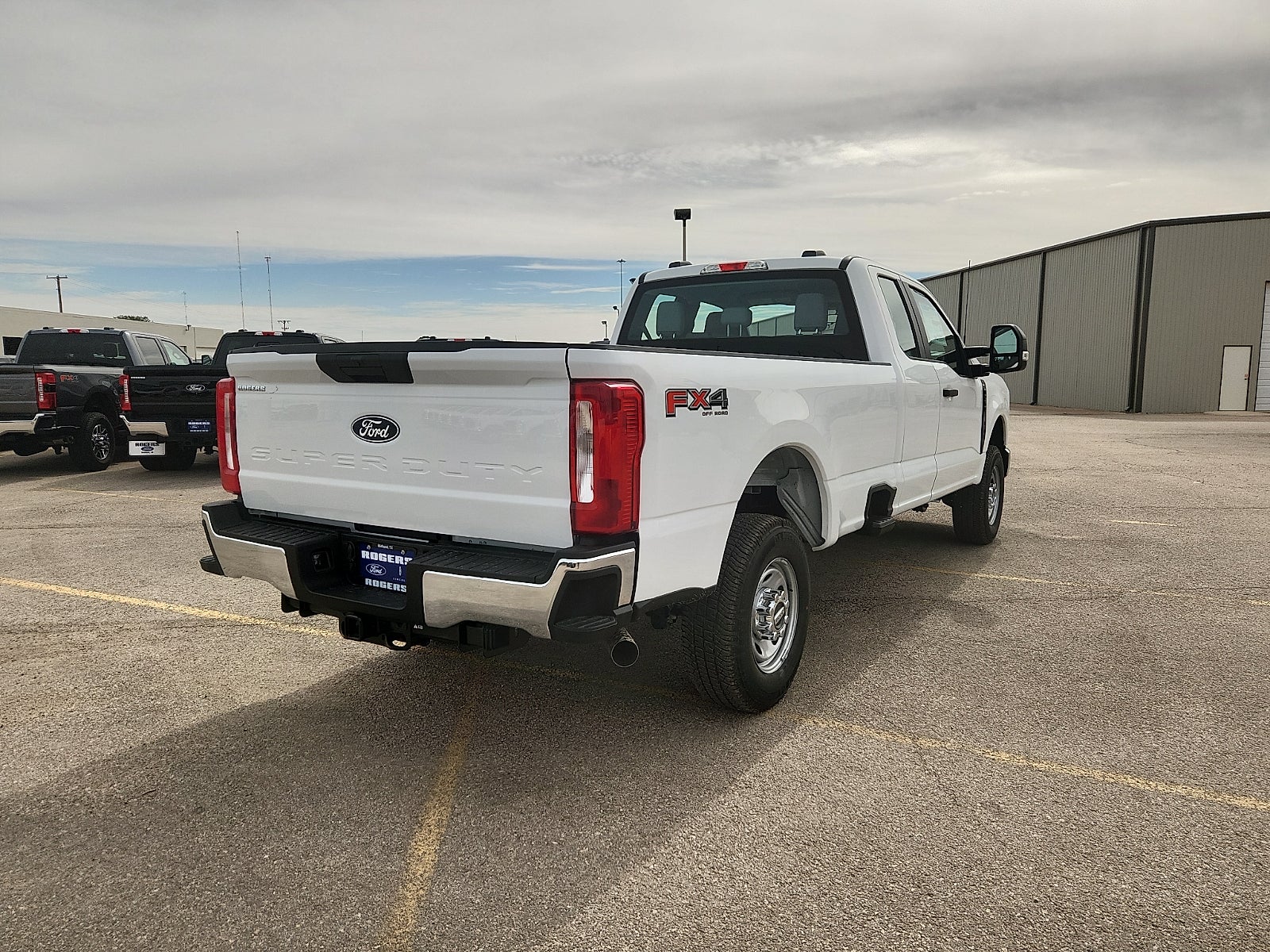 2027 Ford F-250SD XL