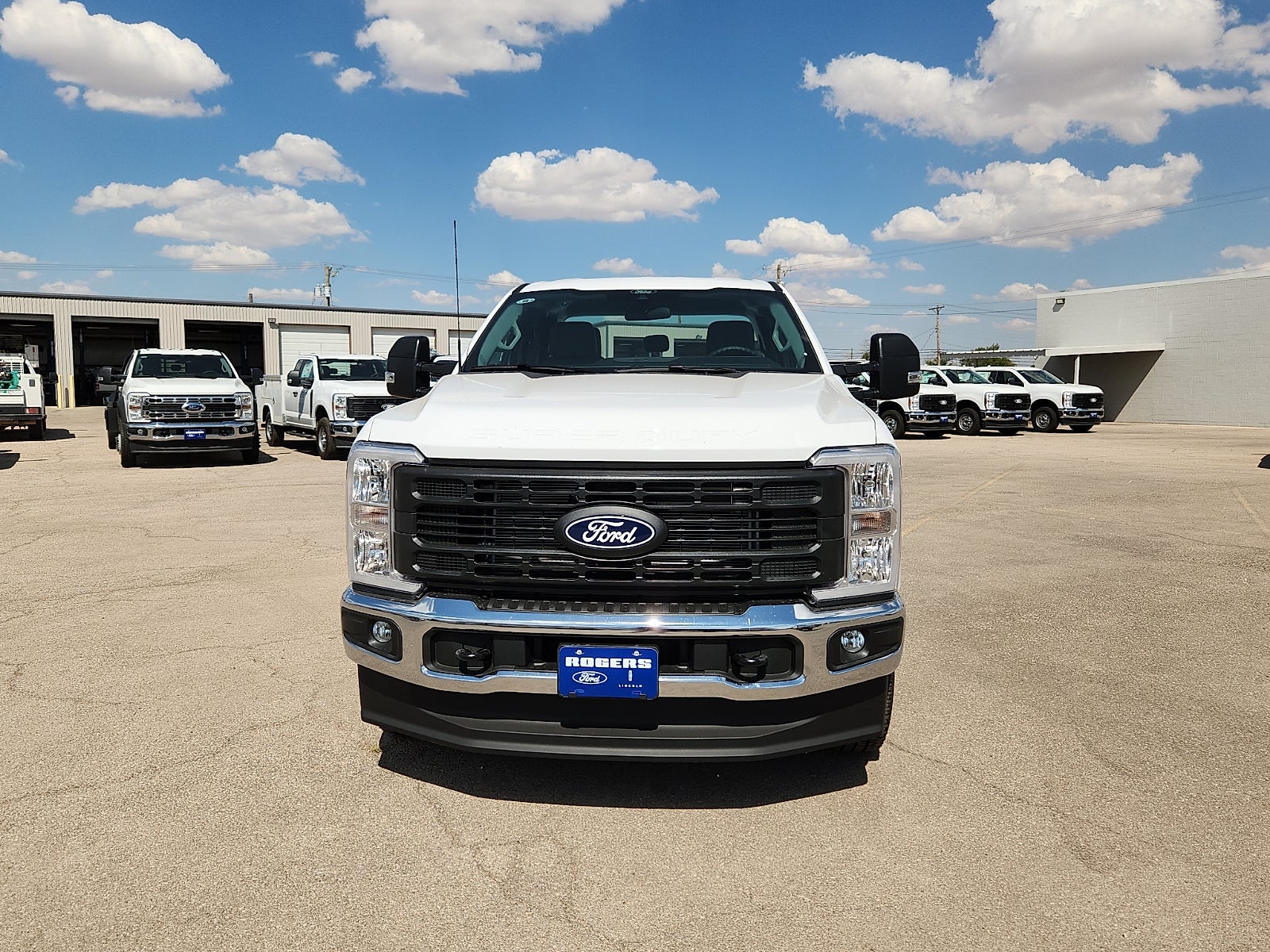 2027 Ford F-250SD XL