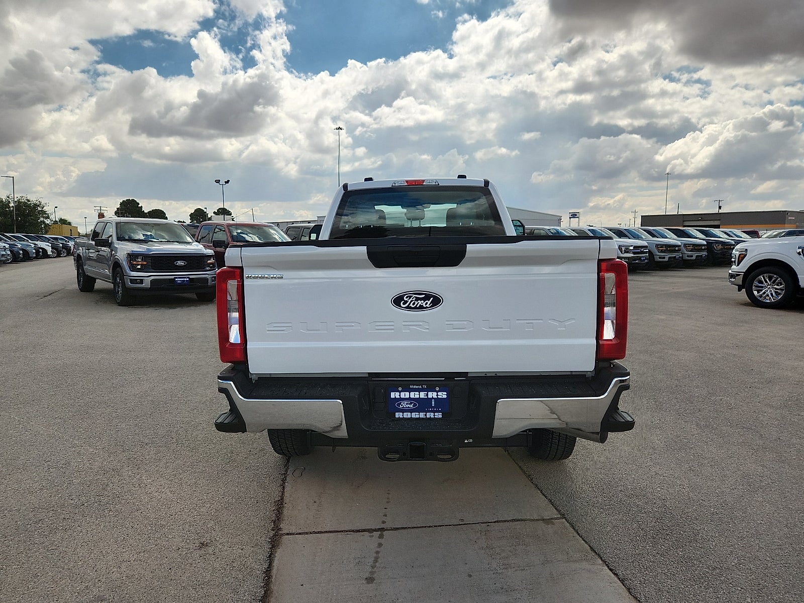 2027 Ford F-250SD XL