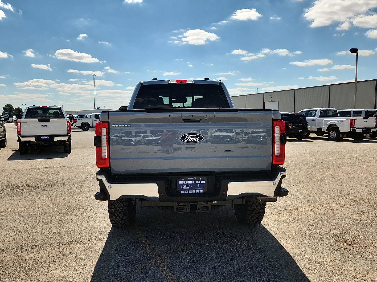 2027 Ford F-250SD Lariat