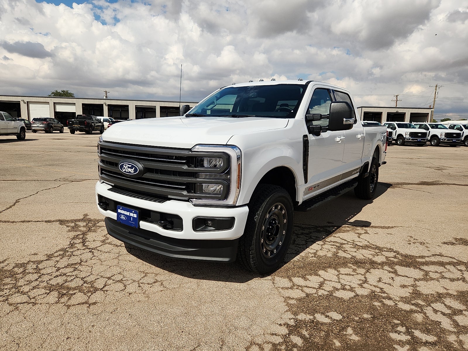 2027 Ford F-250SD XLT