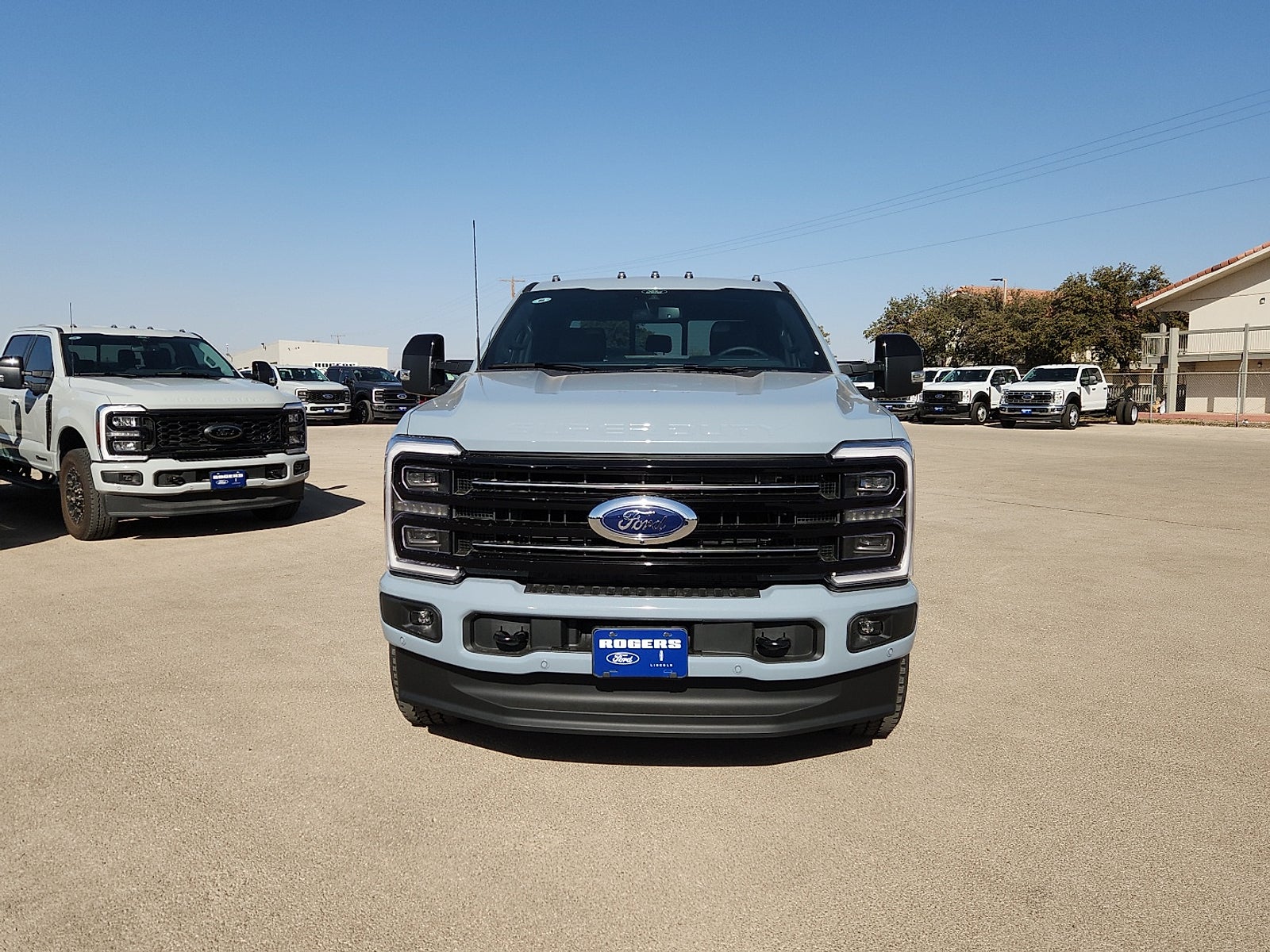 2026 Ford Super Duty F-250 SRW Platinum