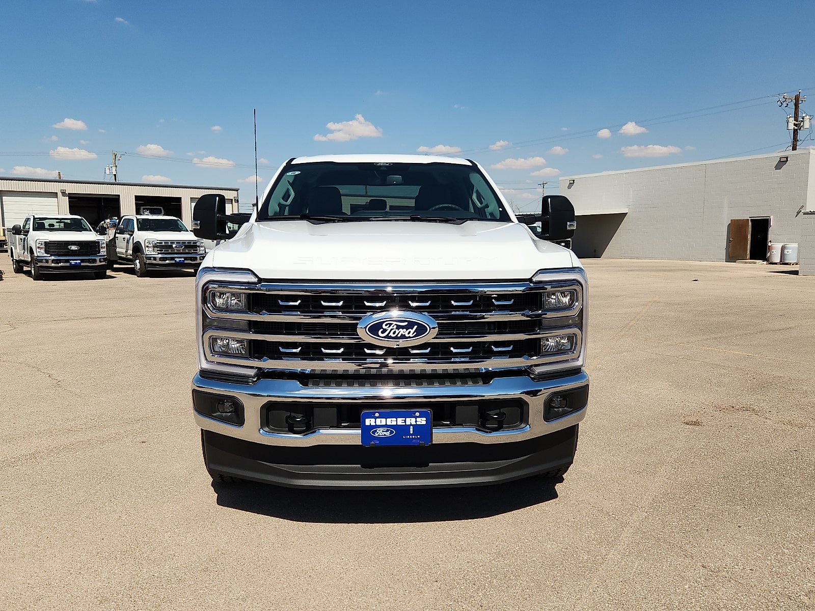 2027 Ford F-250SD XLT