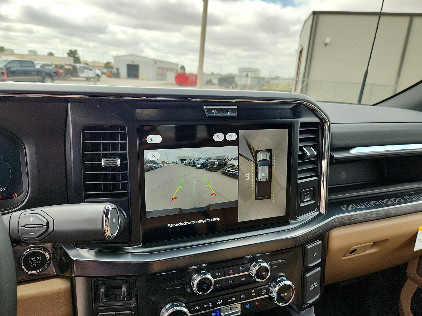 2027 Ford F-250SD Lariat