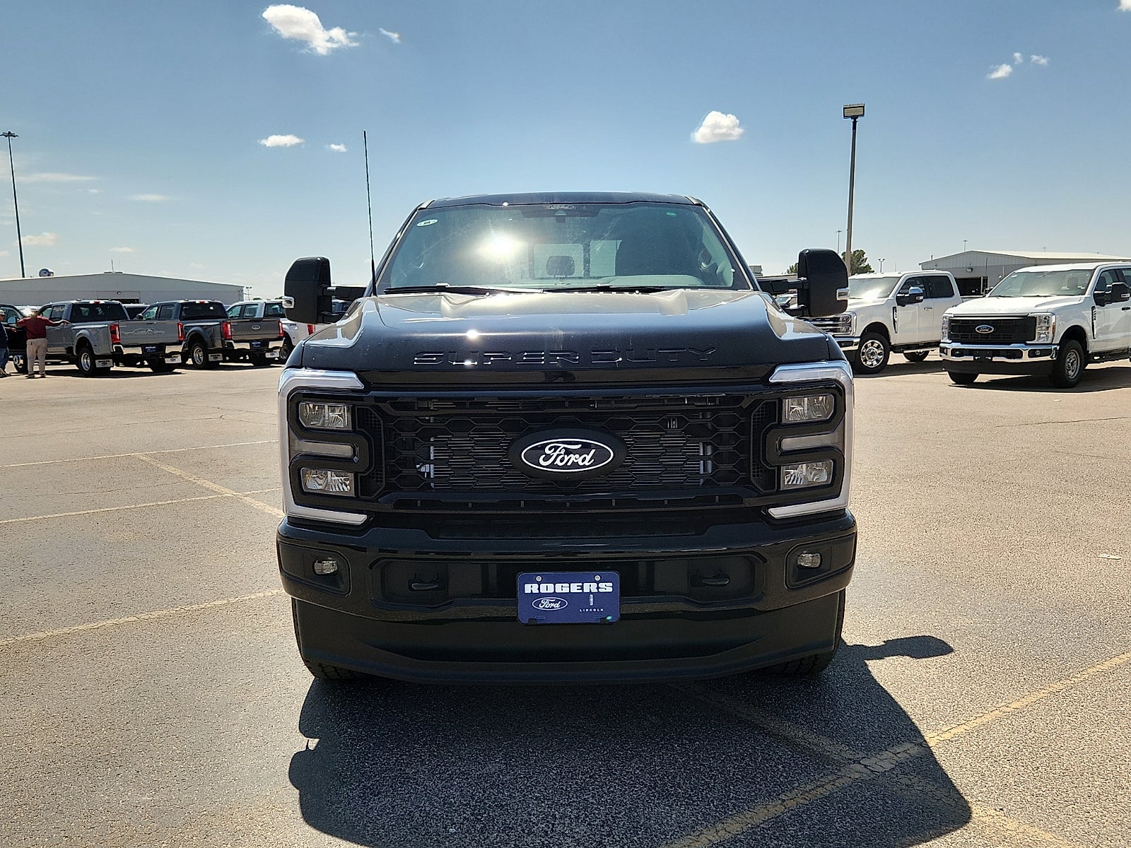 2027 Ford Super Duty F-250 SRW LARIAT
