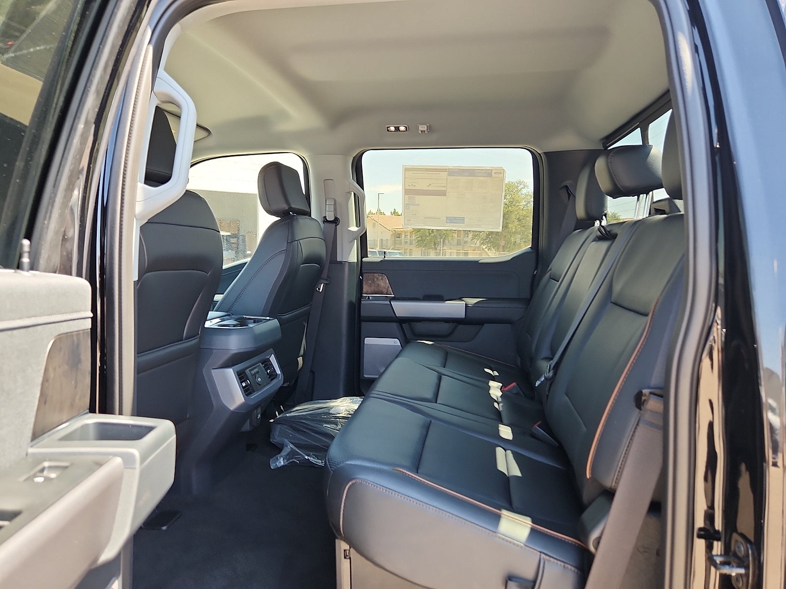 2027 Ford Super Duty F-250 SRW LARIAT