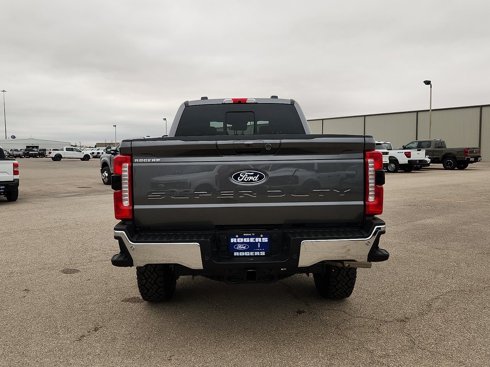 2027 Ford F-250SD Lariat