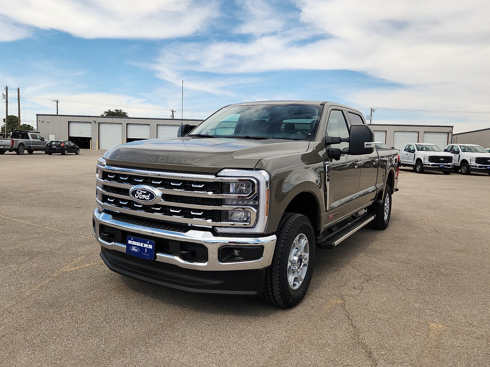 2027 Ford F-250SD XLT
