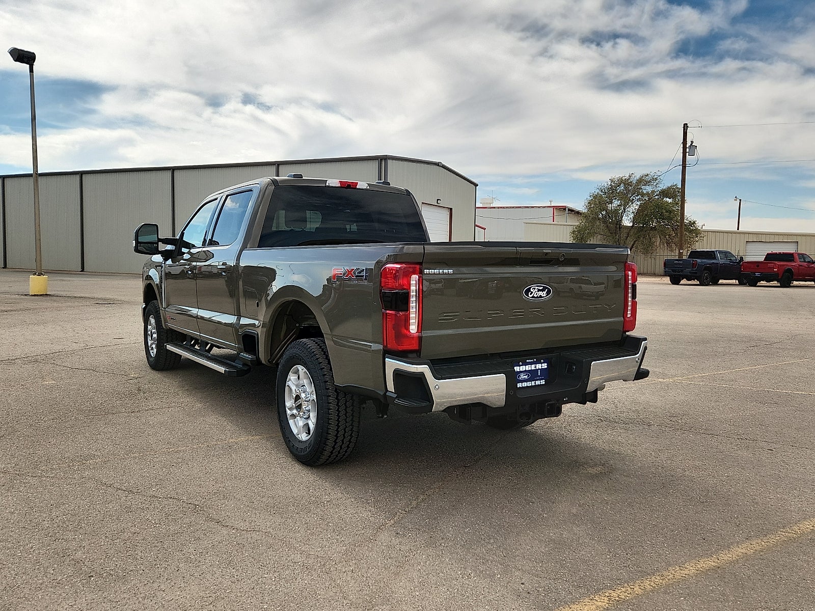 2027 Ford F-250SD XLT