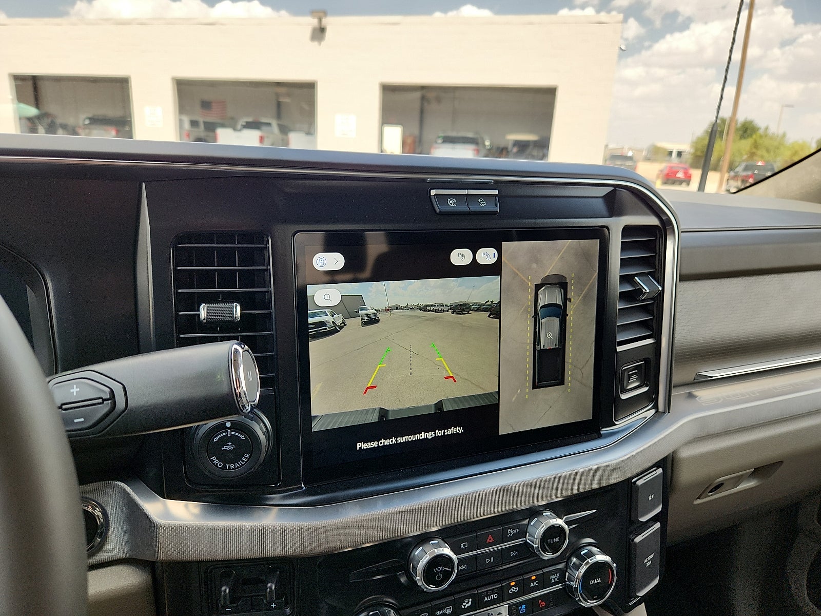 2027 Ford Super Duty F-250 SRW XL