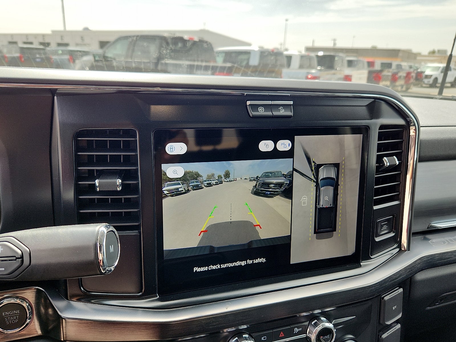 2027 Ford Super Duty F-250 SRW LARIAT