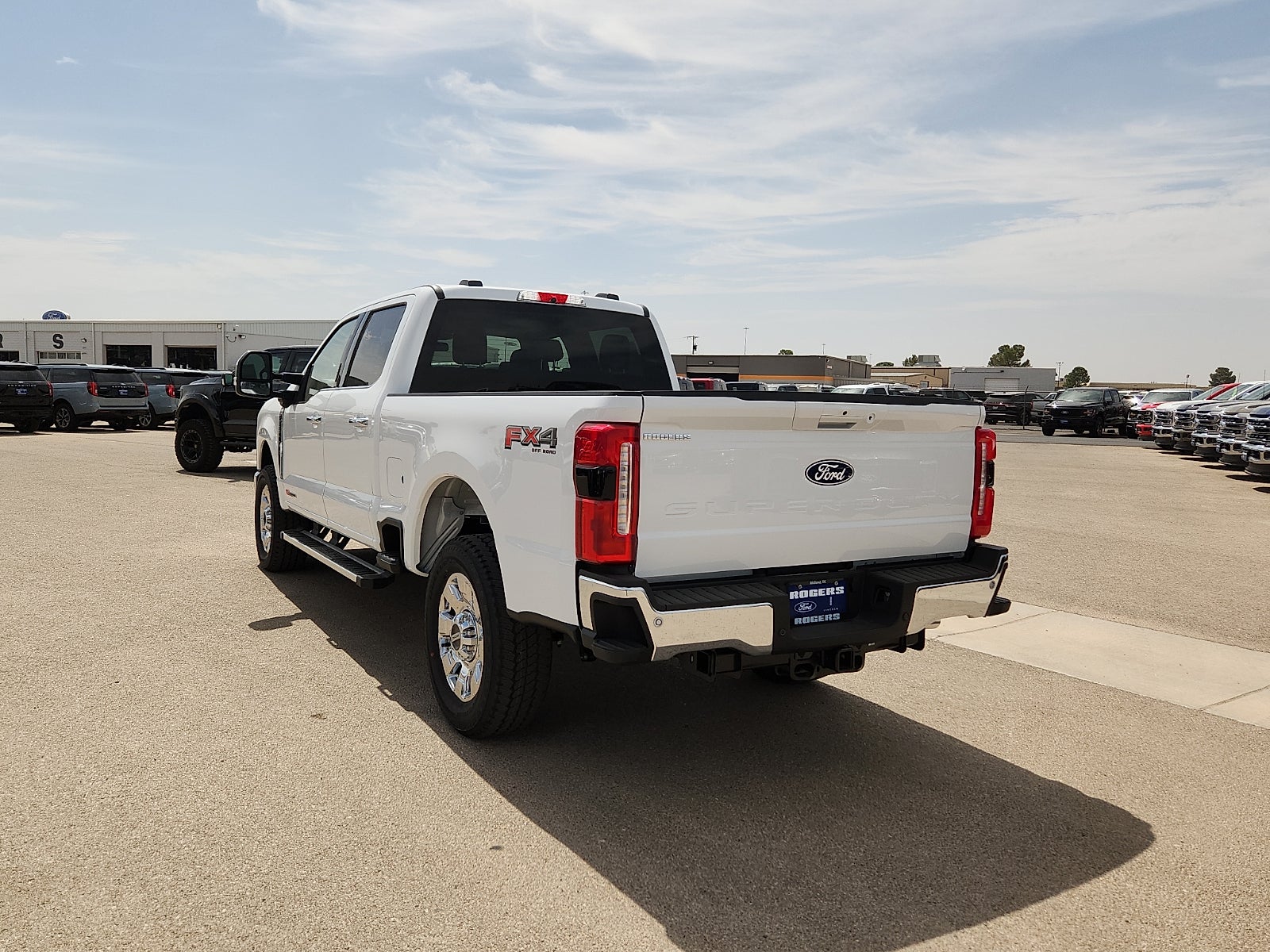2027 Ford Super Duty F-250 SRW LARIAT