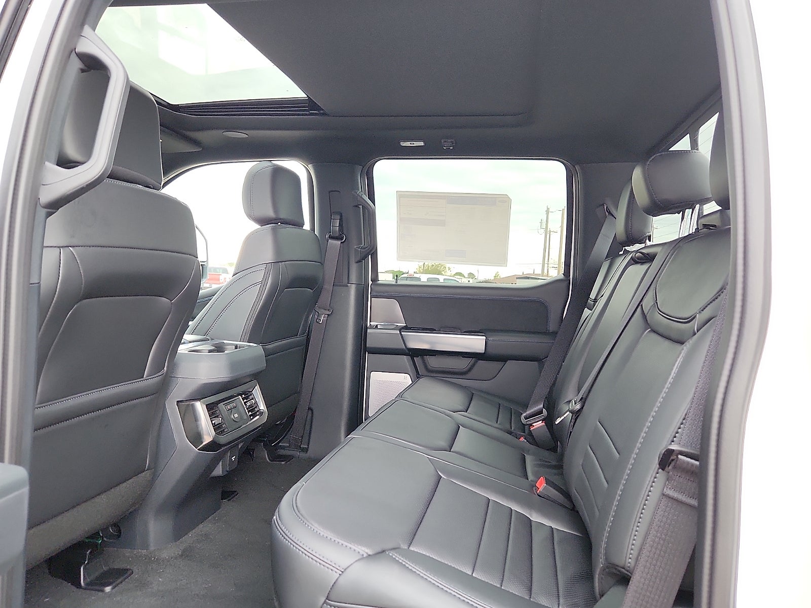 2027 Ford F-250SD Platinum