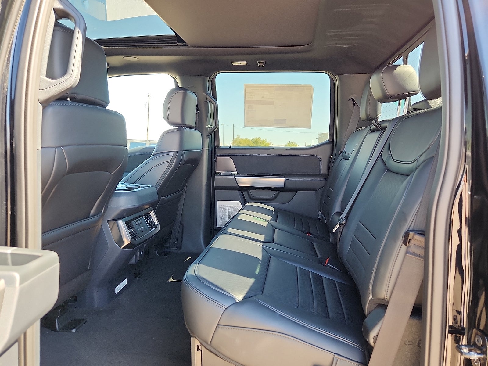 2027 Ford F-250SD Platinum