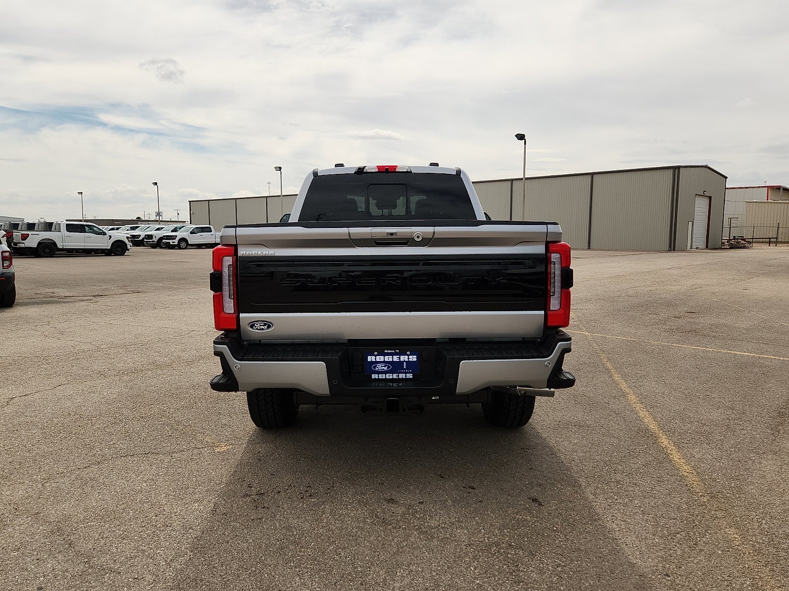 2027 Ford Super Duty F-250 SRW Platinum
